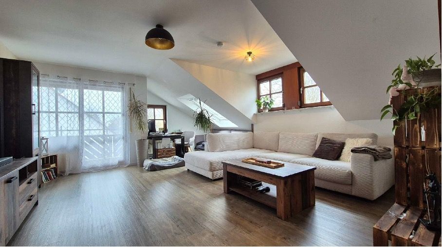  Stylische 5-Zimmer-Wohnung Mit Balkon In Heilbronn Sontheim  -  Stylische 5-Zimmer-Wohnung mit Balkon in Heilbronn Sontheim  - Gallery -  2