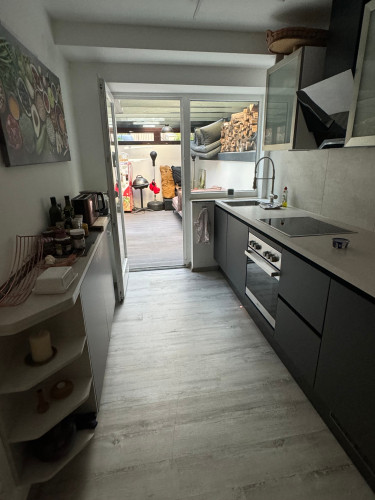Furnished 2-room basement apartment with private garden, conservatory & fireplace – Hanover Oststadt - Gallery - 25