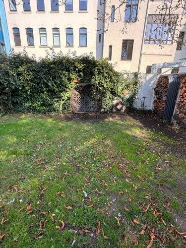 Furnished 2-room basement apartment with private garden, conservatory & fireplace – Hanover Oststadt