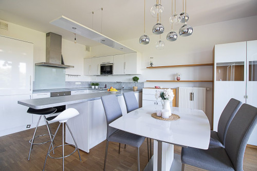 High-quality furnished apartment including Wi-Fi/MagentaTV, parquet flooring, balcony, and underground parking space. - Gallery - 11
