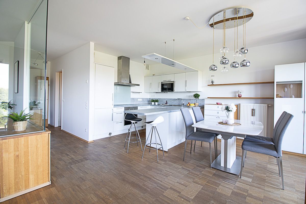 High-Quality Furnished Apartment Including Wi-Fi/MagentaTV, Parquet Flooring, Balcony, And Undergrou - 12