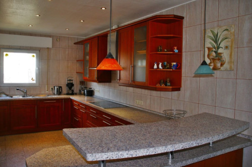 Tastefully furnished apartment with five rooms as well as balcony with view of the Siebengebirge! - Gallery - 11