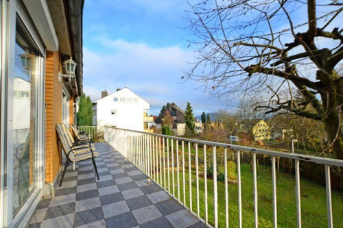 Tastefully furnished apartment with five rooms as well as balcony with view of the Siebengebirge! - Gallery - 15