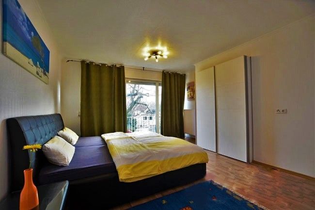 Tastefully Furnished Apartment With Five Rooms As Well As Balcony With View Of The Siebengebirge! - 19