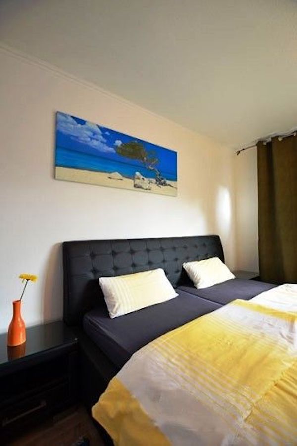 Tastefully Furnished Apartment With Five Rooms As Well As Balcony With View Of The Siebengebirge! - 16
