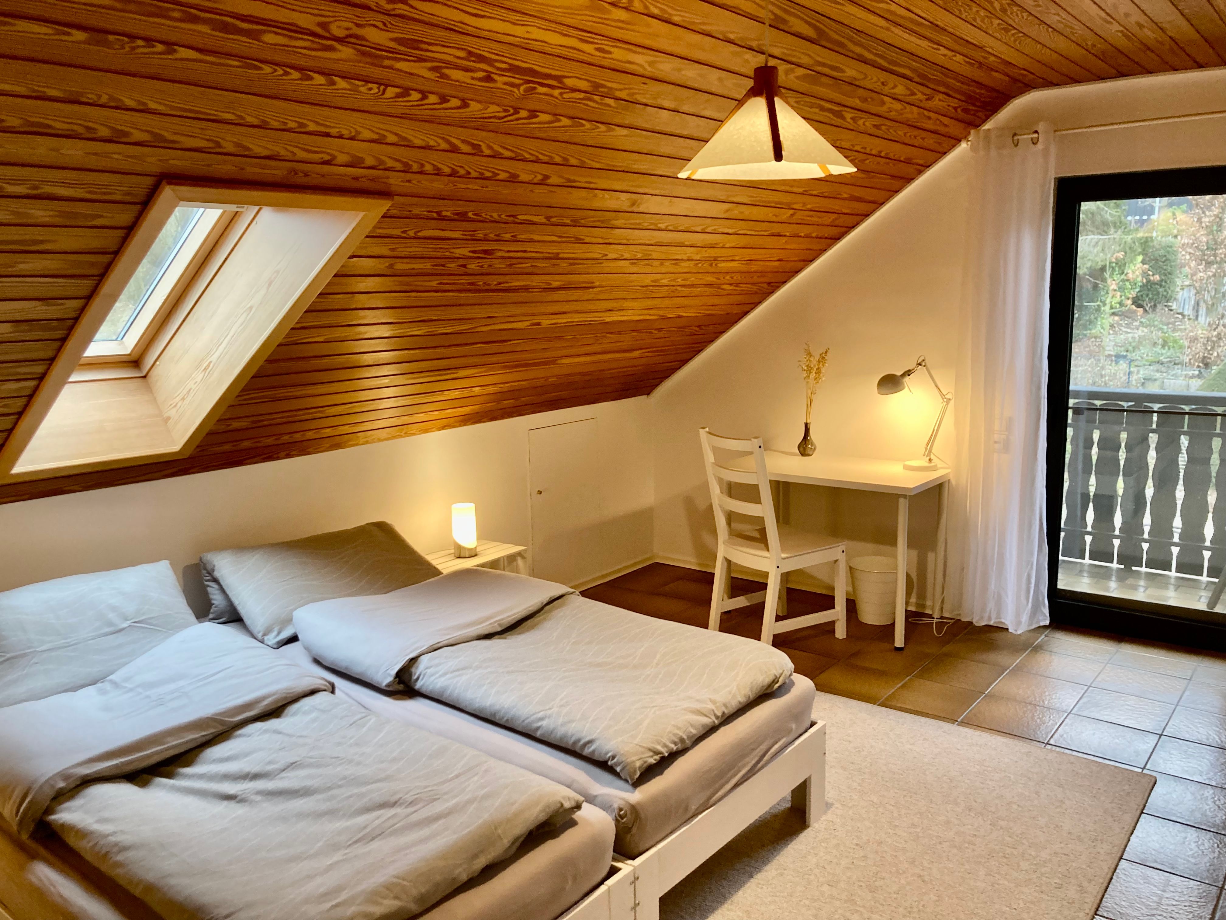 Top Location For 2 - 4 Persons - 7