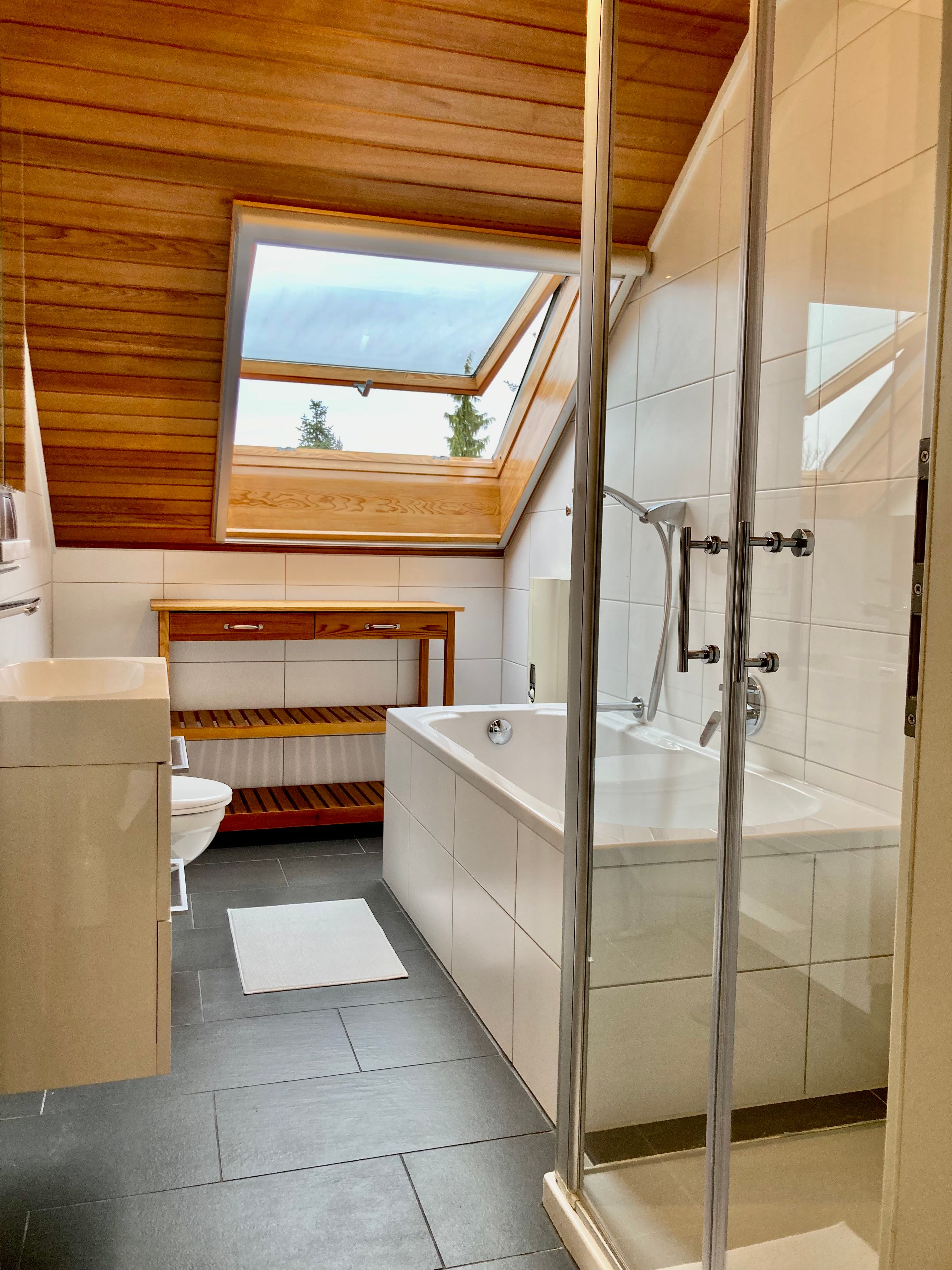 Top Location For 2 - 4 Persons - 21