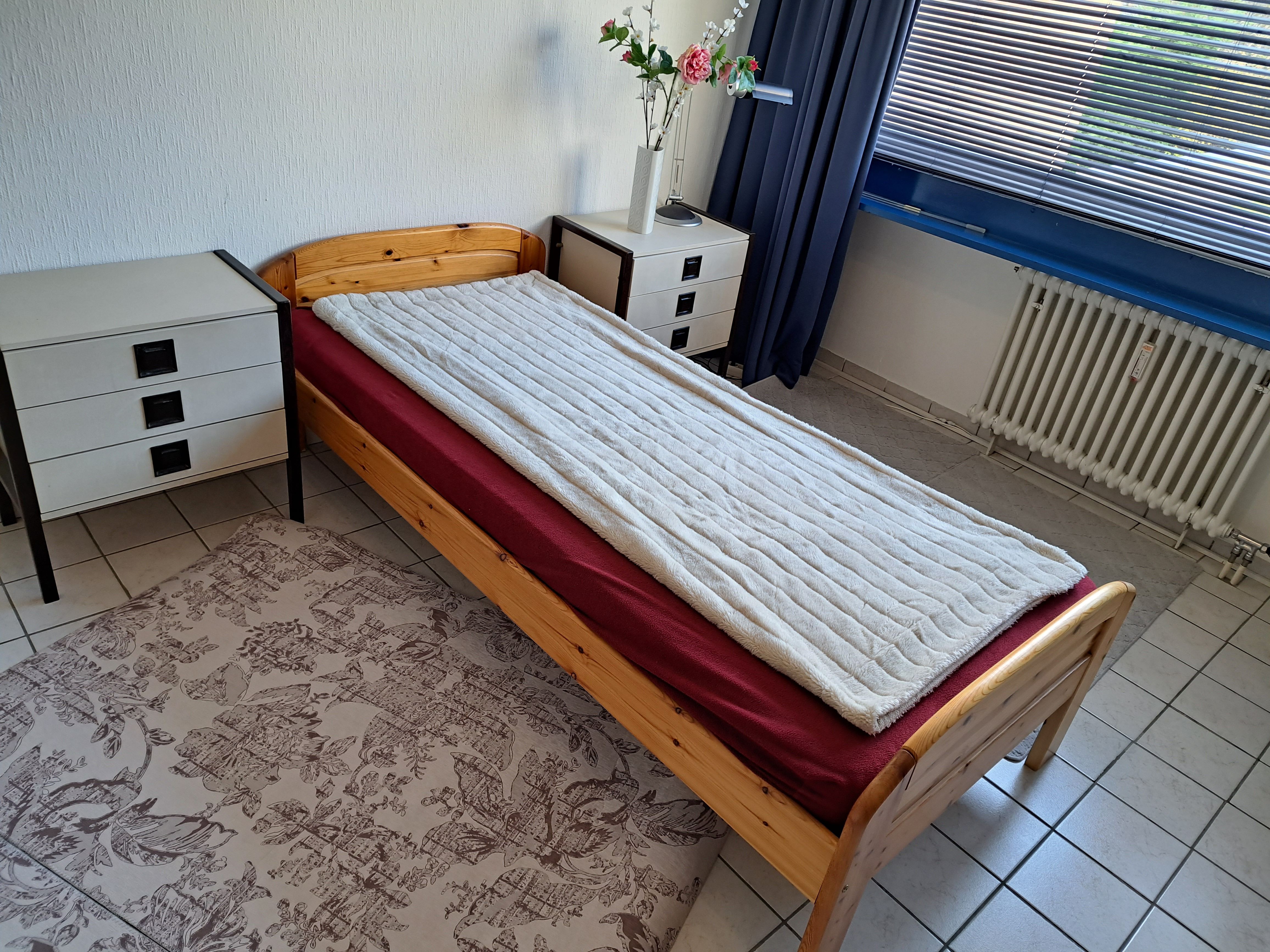  Fully Furnished Apartment, Central, Balcony, Own Car Parking Space, Elevator, Very Spacious  -  Fully furnished apartment, central, balcony, own car parking space, elevator, very spacious  - Gallery -  26