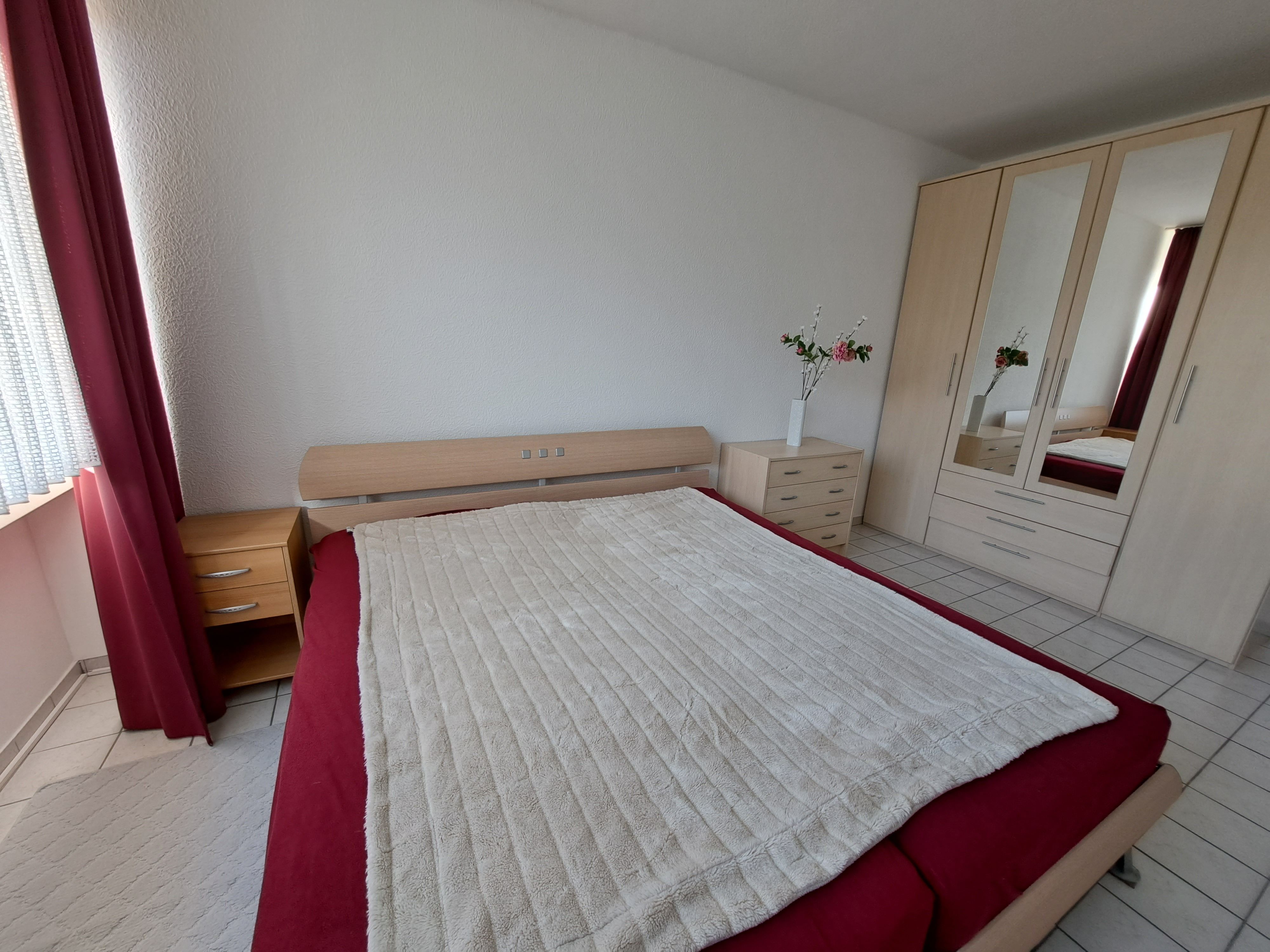  Fully Furnished Apartment, Central, Balcony, Own Car Parking Space, Elevator, Very Spacious  -  Fully furnished apartment, central, balcony, own car parking space, elevator, very spacious  - Gallery -  27
