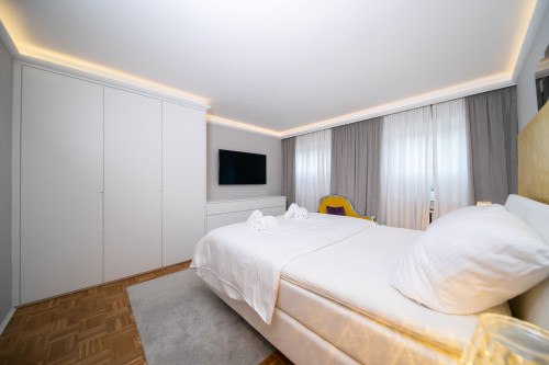 Luxe Apartment in Neuss | 105 SQM | Parking | Washing | 2 Bedrooms | Balcony - Gallery - 28