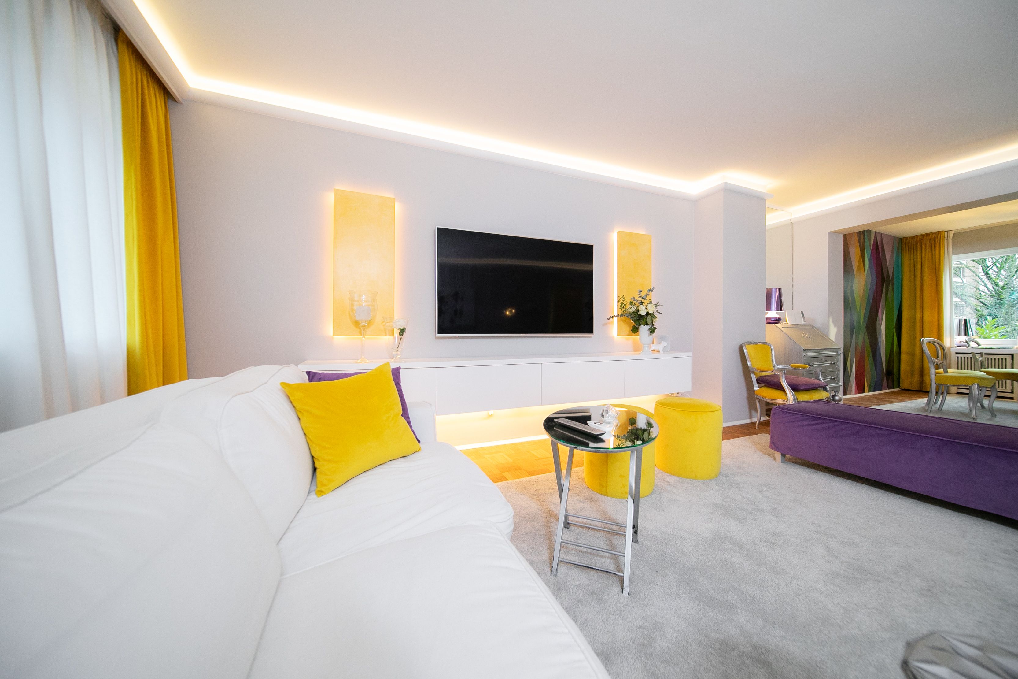 Luxe Apartment In Neuss | 105 SQM | Parking | Washing | 2 Bedrooms | Balcony - 16