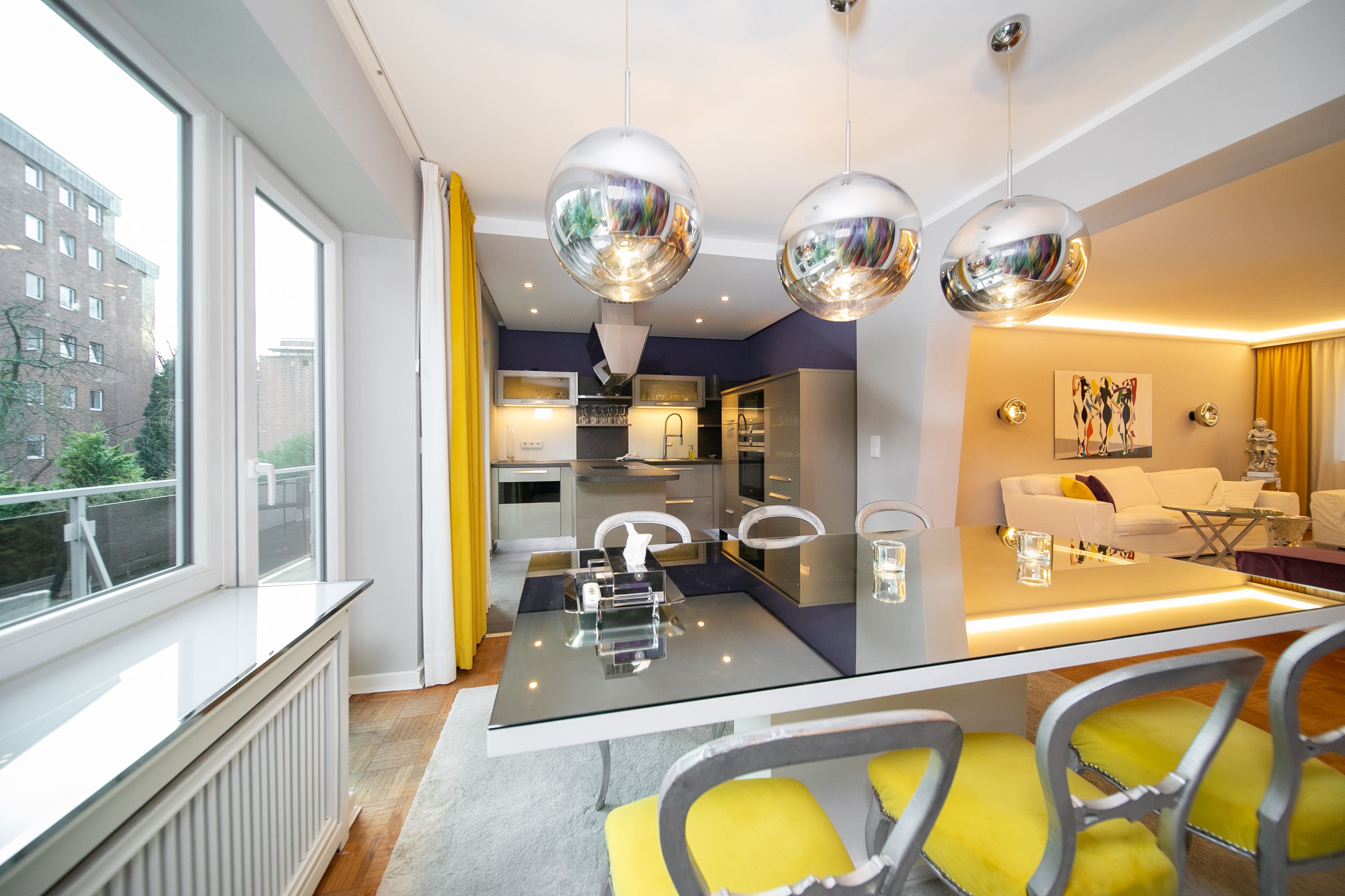Luxe Apartment In Neuss | 105 SQM | Parking | Washing | 2 Bedrooms | Balcony - 8
