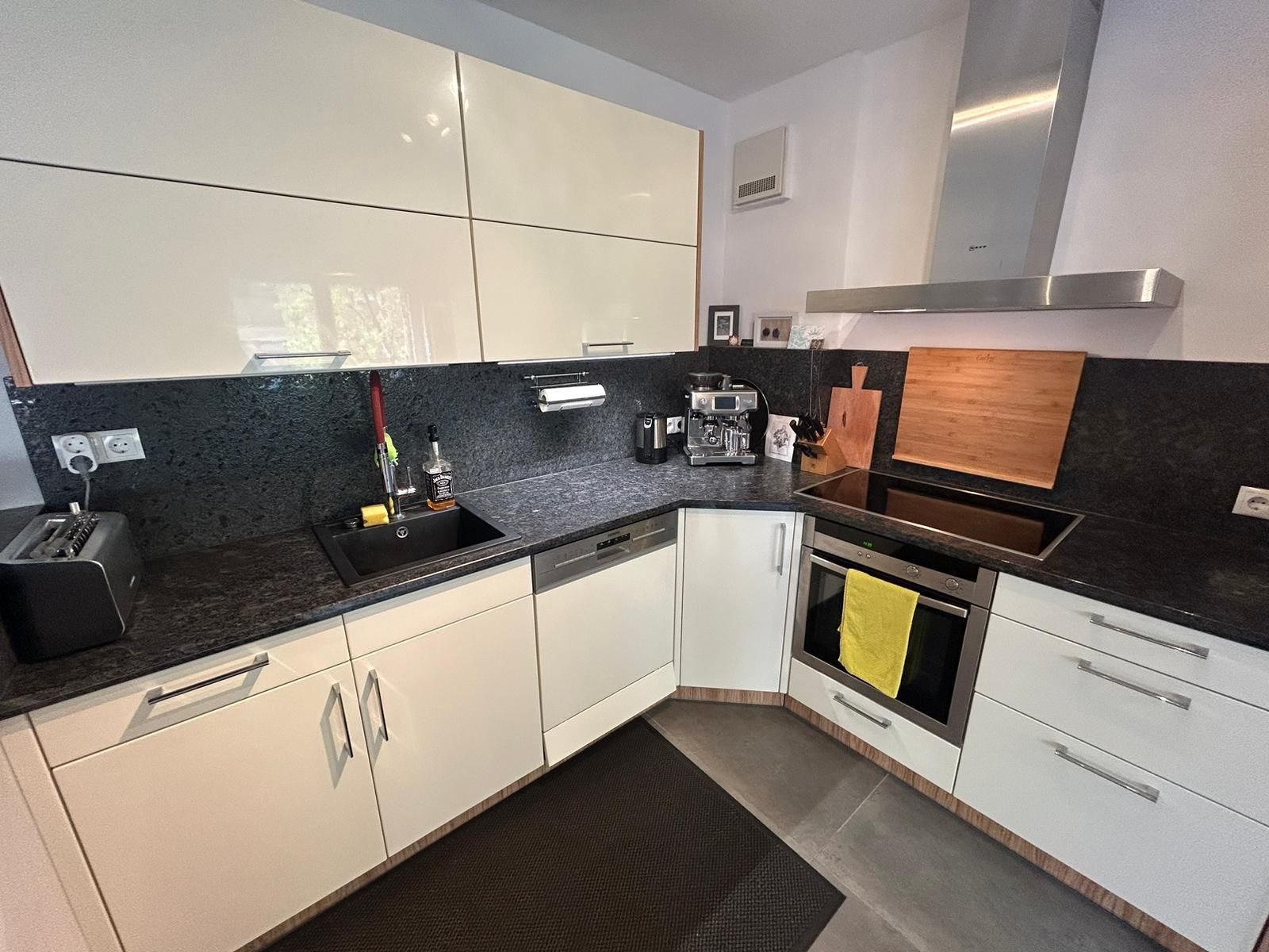  Modern Flat In Wiesbaden Fully Furnished  -  Modern flat in Wiesbaden fully furnished  - Gallery -  12