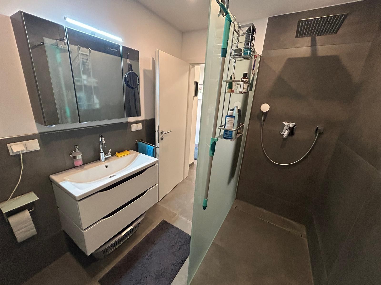  Modern Flat In Wiesbaden Fully Furnished  -  Modern flat in Wiesbaden fully furnished  - Gallery -  4