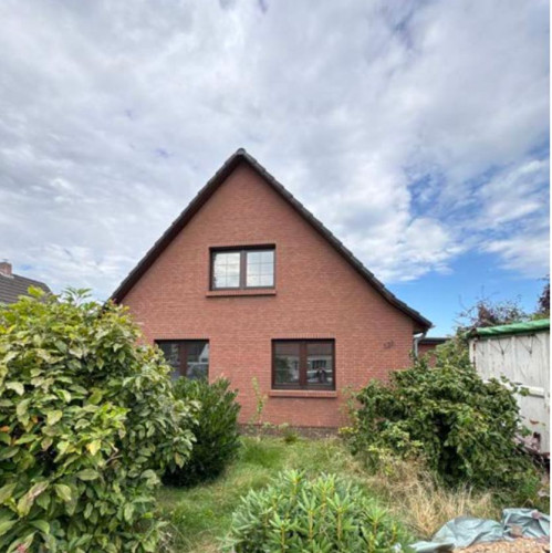 Large Holiday Home/Workers' Apartment with 2 Bedrooms, 2 Bathrooms & 1 Living Area