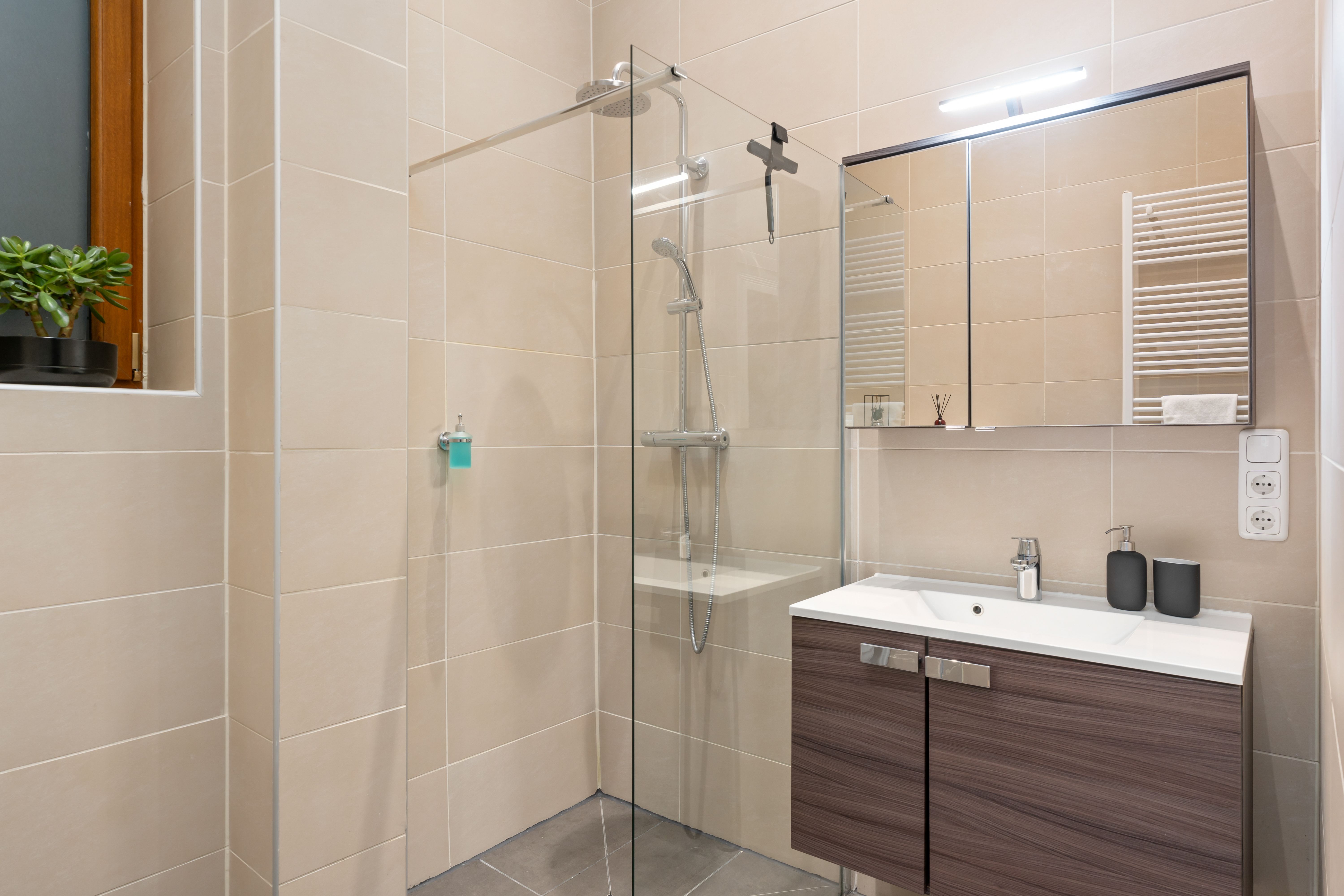  Fantastic & Bright Apartment With 2 Bedrooms In The Middle Of Bremerhaven  -  Fantastic & bright apartment with 2 bedrooms in the middle of Bremerhaven  - Gallery -  12