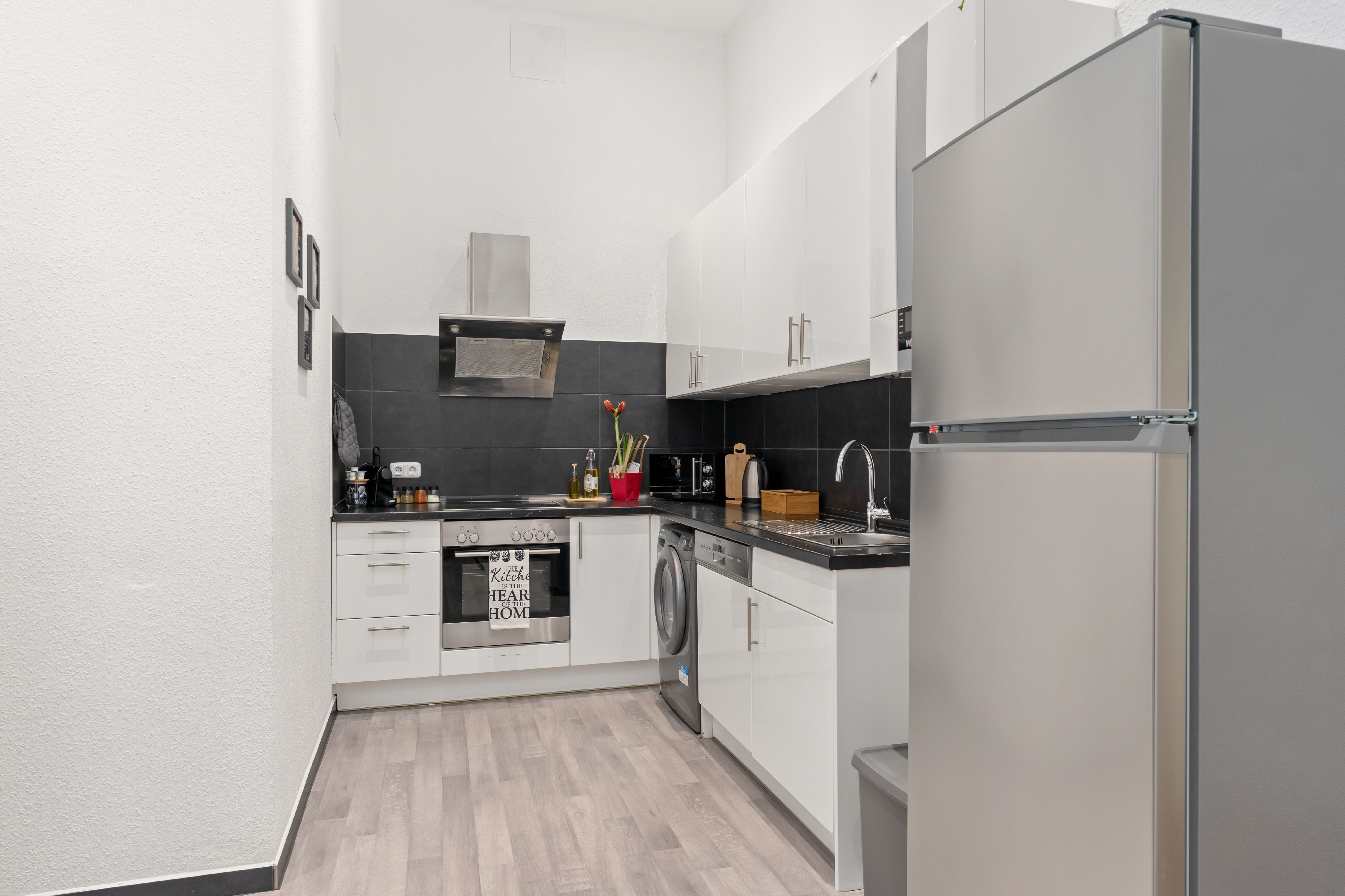  Fantastic & Bright Apartment With 2 Bedrooms In The Middle Of Bremerhaven  -  Fantastic & bright apartment with 2 bedrooms in the middle of Bremerhaven  - Gallery -  9