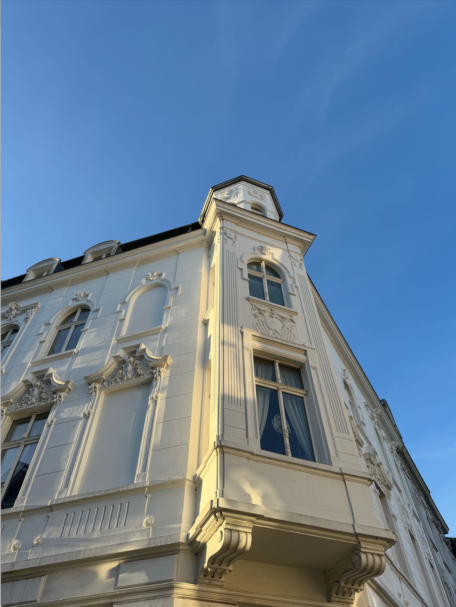  Exklusive Altbauwohnung Zur Temporären Untervermietung Ab 4 Tage Mit Idealer Verkehrsanbindung  -  Exklusive Altbauwohnung zur temporären Untervermietung ab 4 Tage mit idealer Verkehrsanbindung  - Gallery -  5