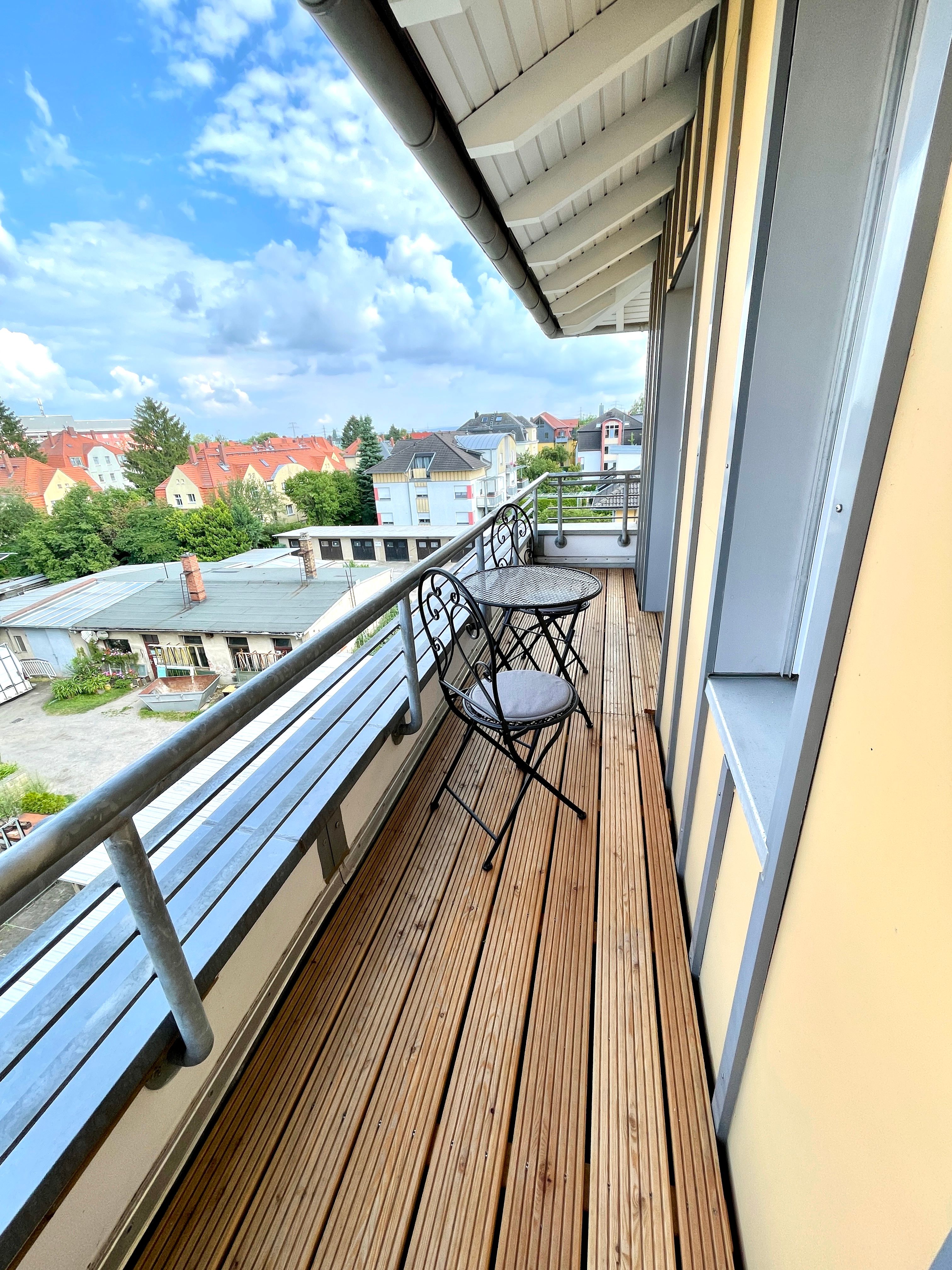 Modern & Awesome Studio Close To City Center - 8