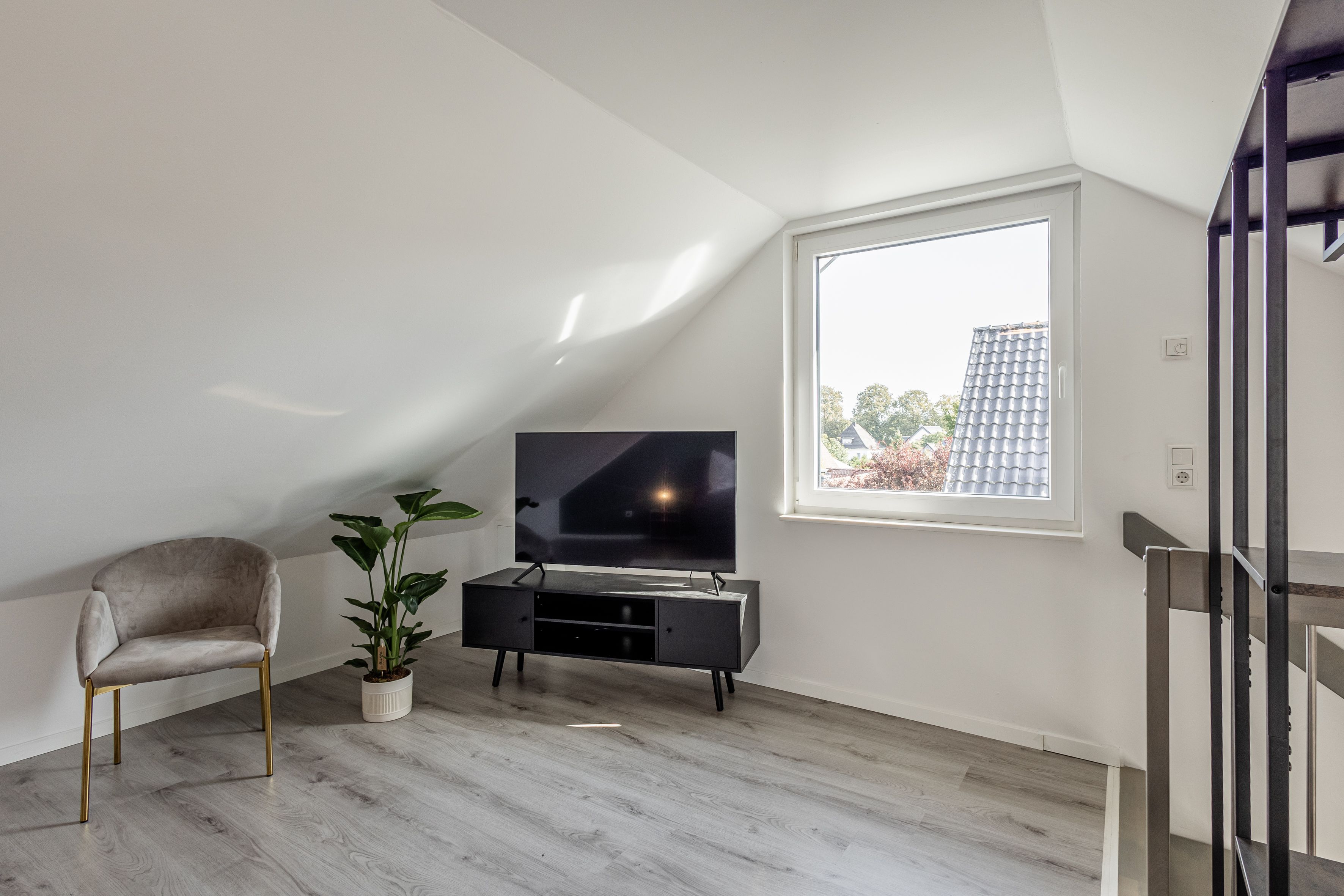  Luxury Apartment I Gas BBQ I Smart TV I Balcony I Underground Parking Space  -  Luxury Apartment I Gas BBQ I Smart TV I Balcony I underground parking space  - Gallery -  21