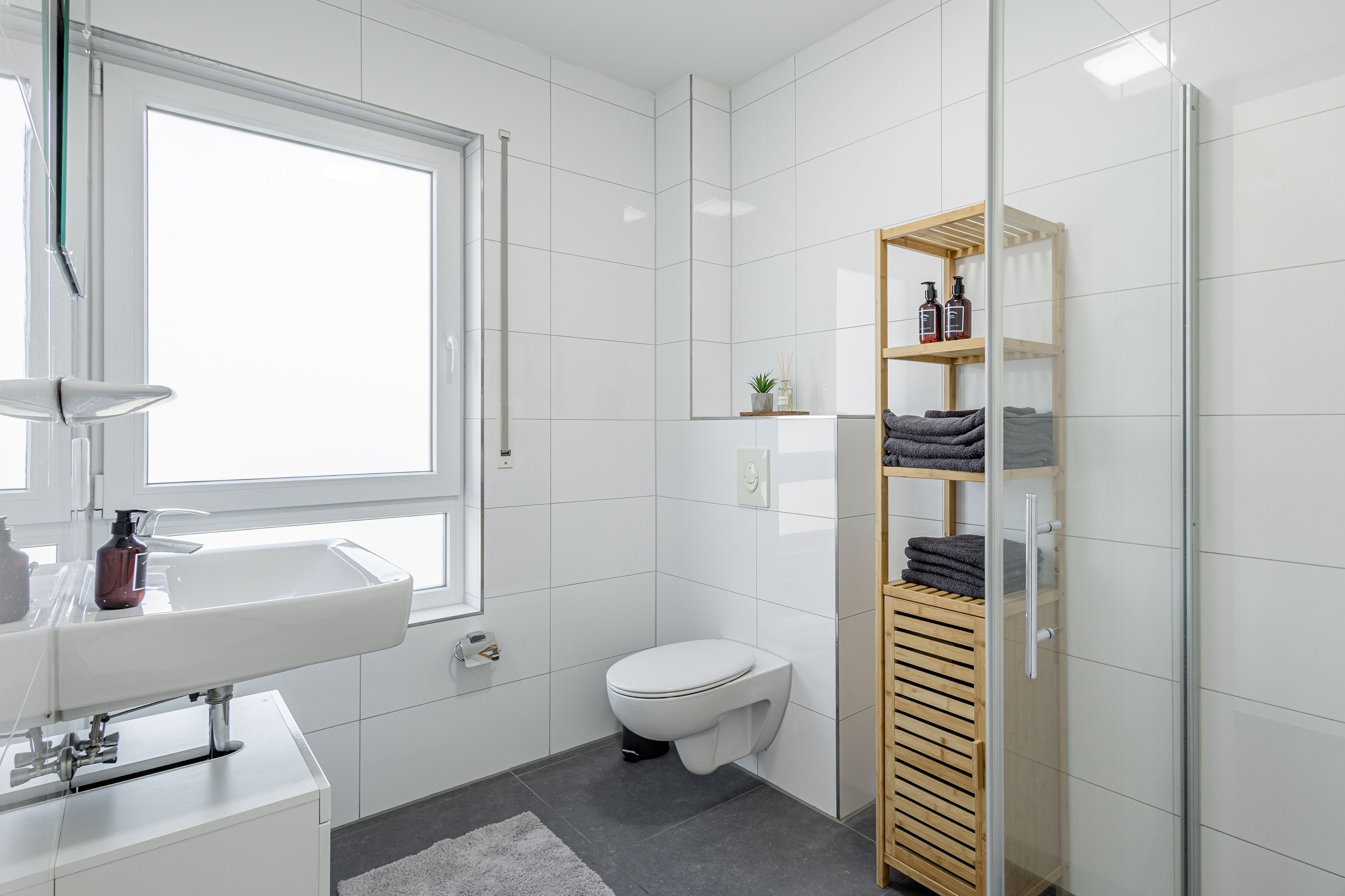  Luxury Apartment I Gas BBQ I Smart TV I Balcony I Underground Parking Space  -  Luxury Apartment I Gas BBQ I Smart TV I Balcony I underground parking space  - Gallery -  12