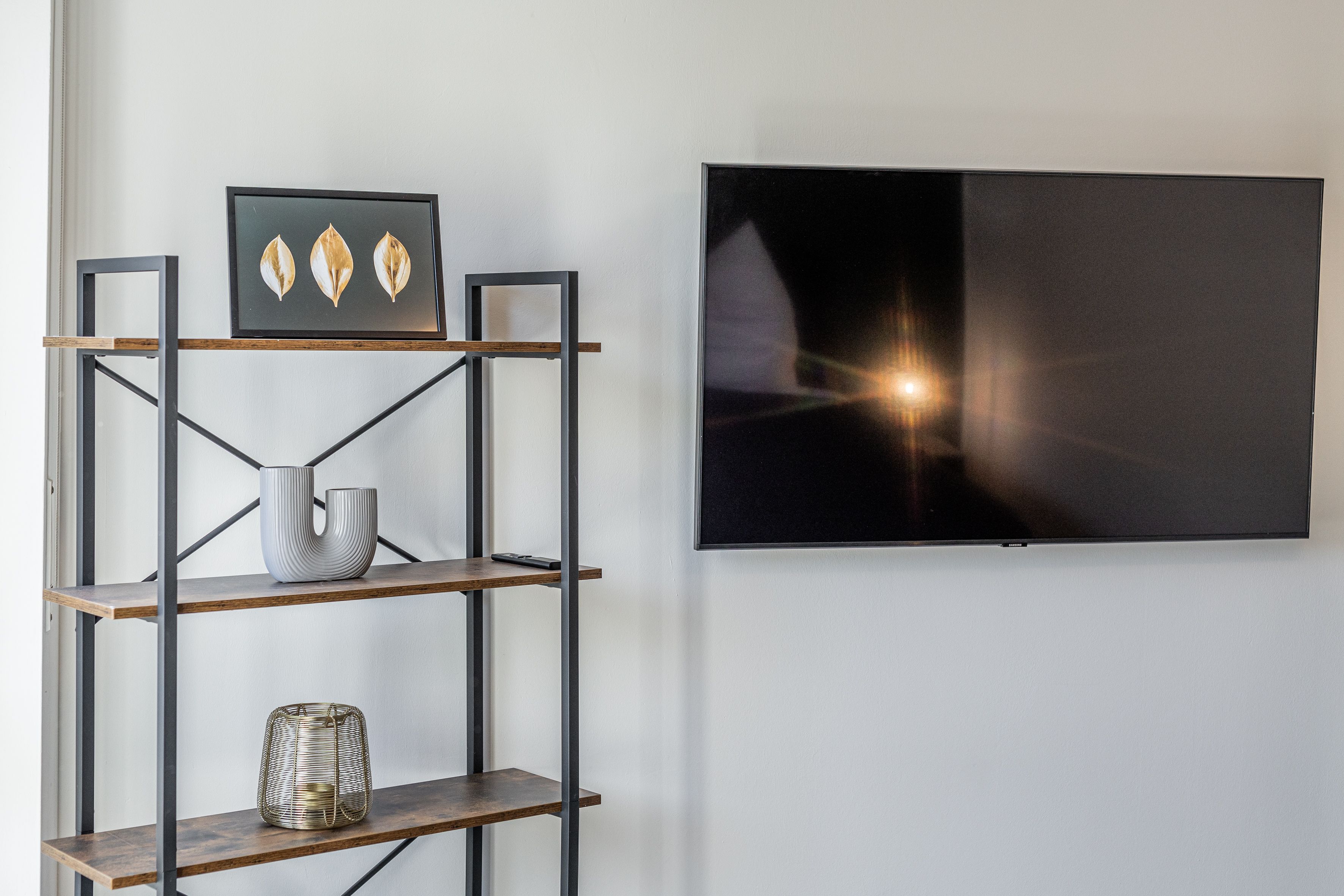  Luxury Apartment I Gas BBQ I Smart TV I Balcony I Underground Parking Space  -  Luxury Apartment I Gas BBQ I Smart TV I Balcony I underground parking space  - Gallery -  22