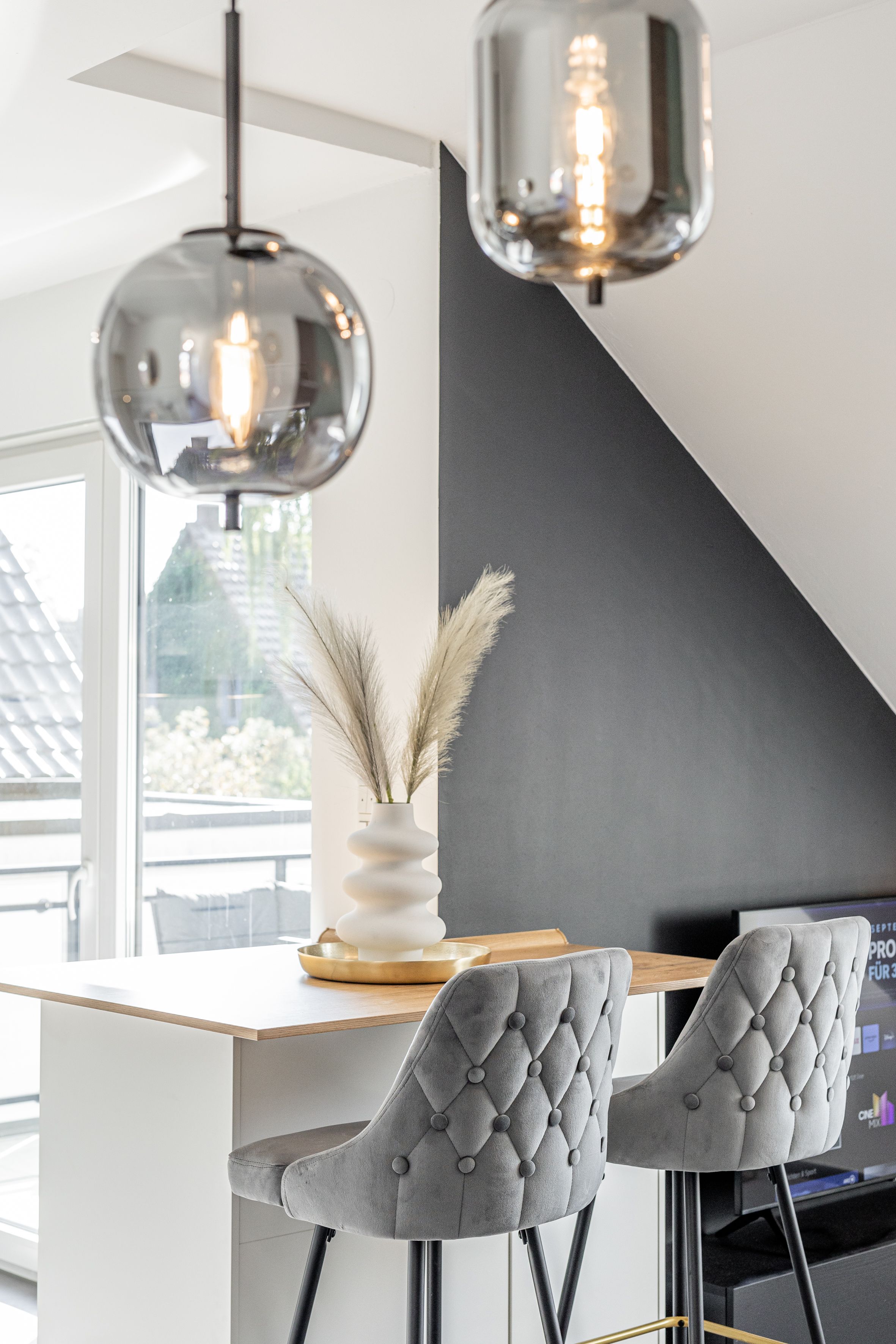 Luxury Apartment I Gas BBQ I Smart TV I Balcony I Underground Parking Space  -  Luxury Apartment I Gas BBQ I Smart TV I Balcony I underground parking space  - Gallery -  28
