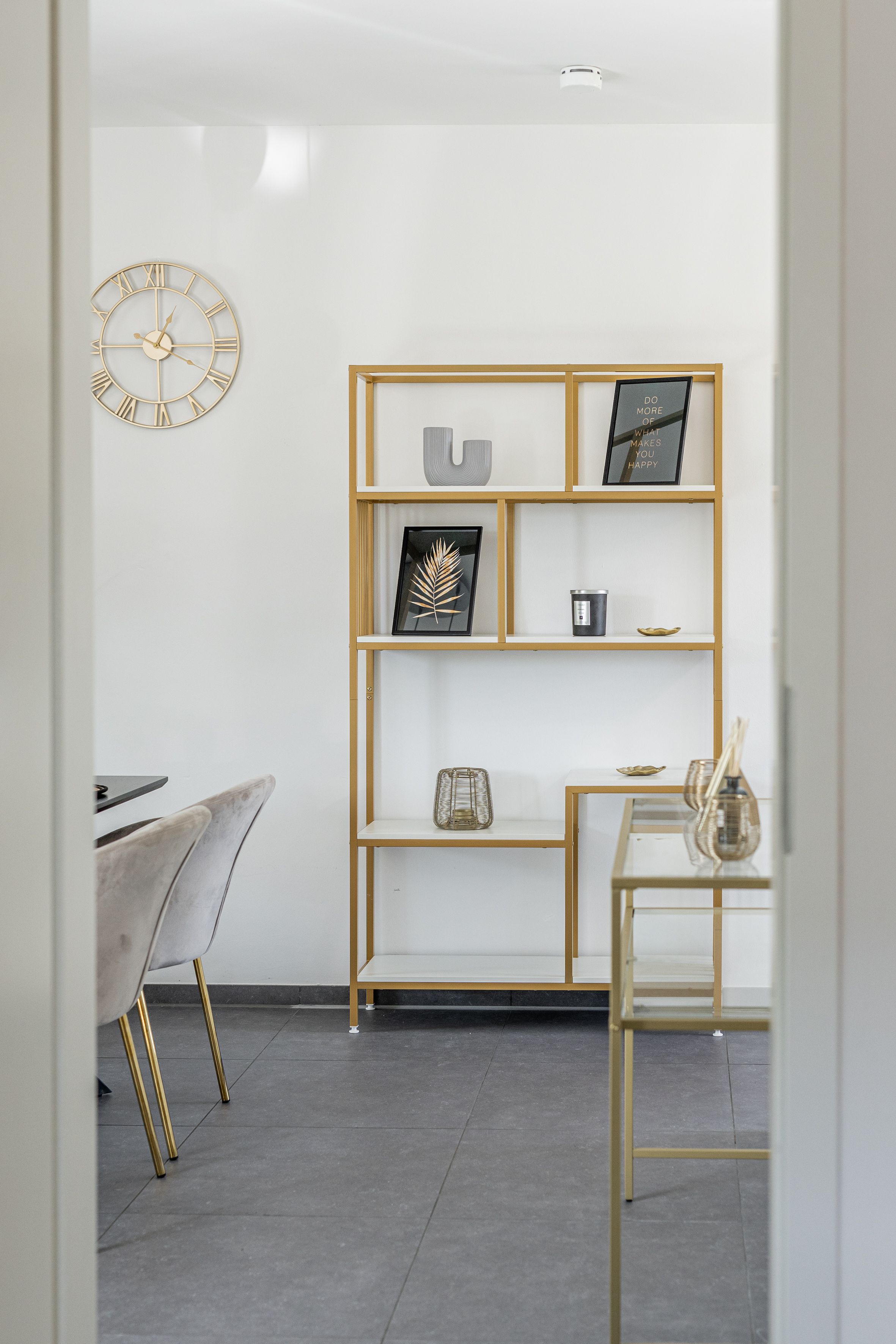  Luxury Apartment I Gas BBQ I Smart TV I Balcony I Underground Parking Space  -  Luxury Apartment I Gas BBQ I Smart TV I Balcony I underground parking space  - Gallery -  15
