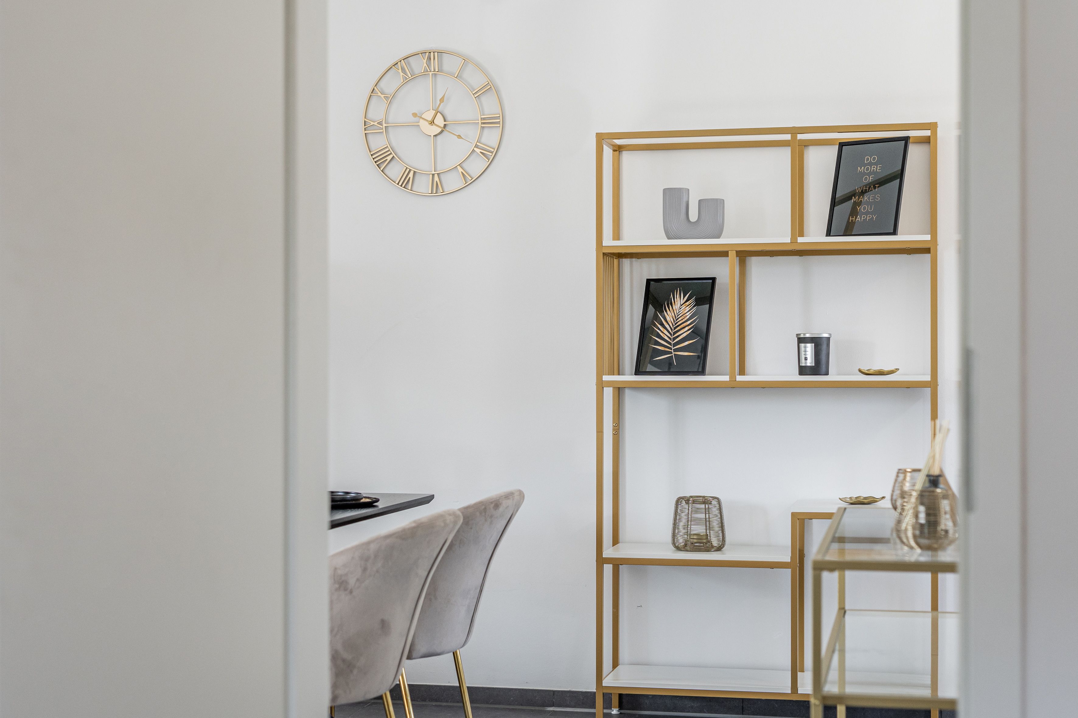  Luxury Apartment I Gas BBQ I Smart TV I Balcony I Underground Parking Space  -  Luxury Apartment I Gas BBQ I Smart TV I Balcony I underground parking space  - Gallery -  29