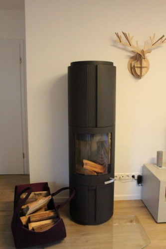 3 rooms with designer furniture and art, with chimney, great balcony, popular location - Gallery - 24