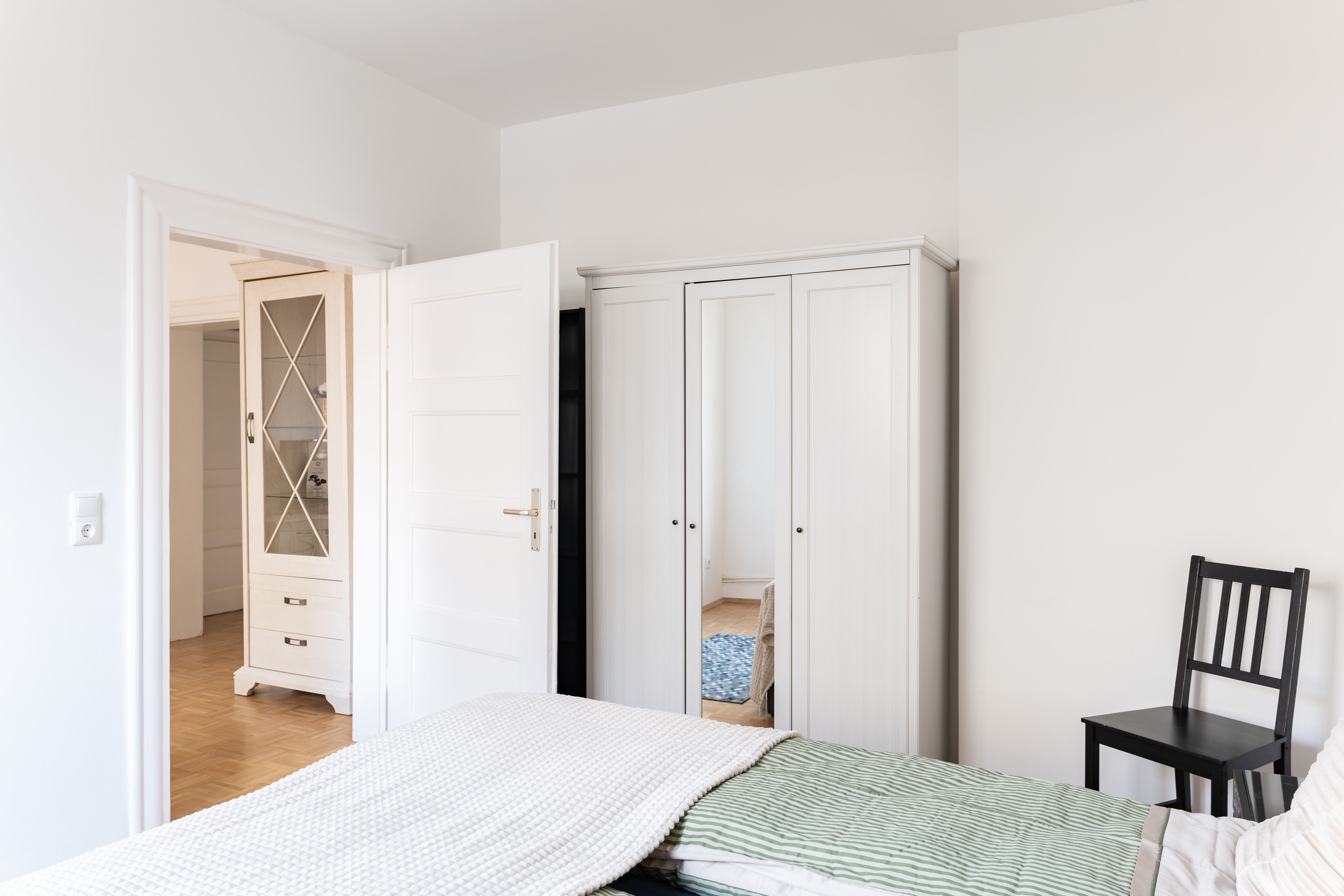 Stylish 2-Room Apartment In Duisburg - West35 - 20