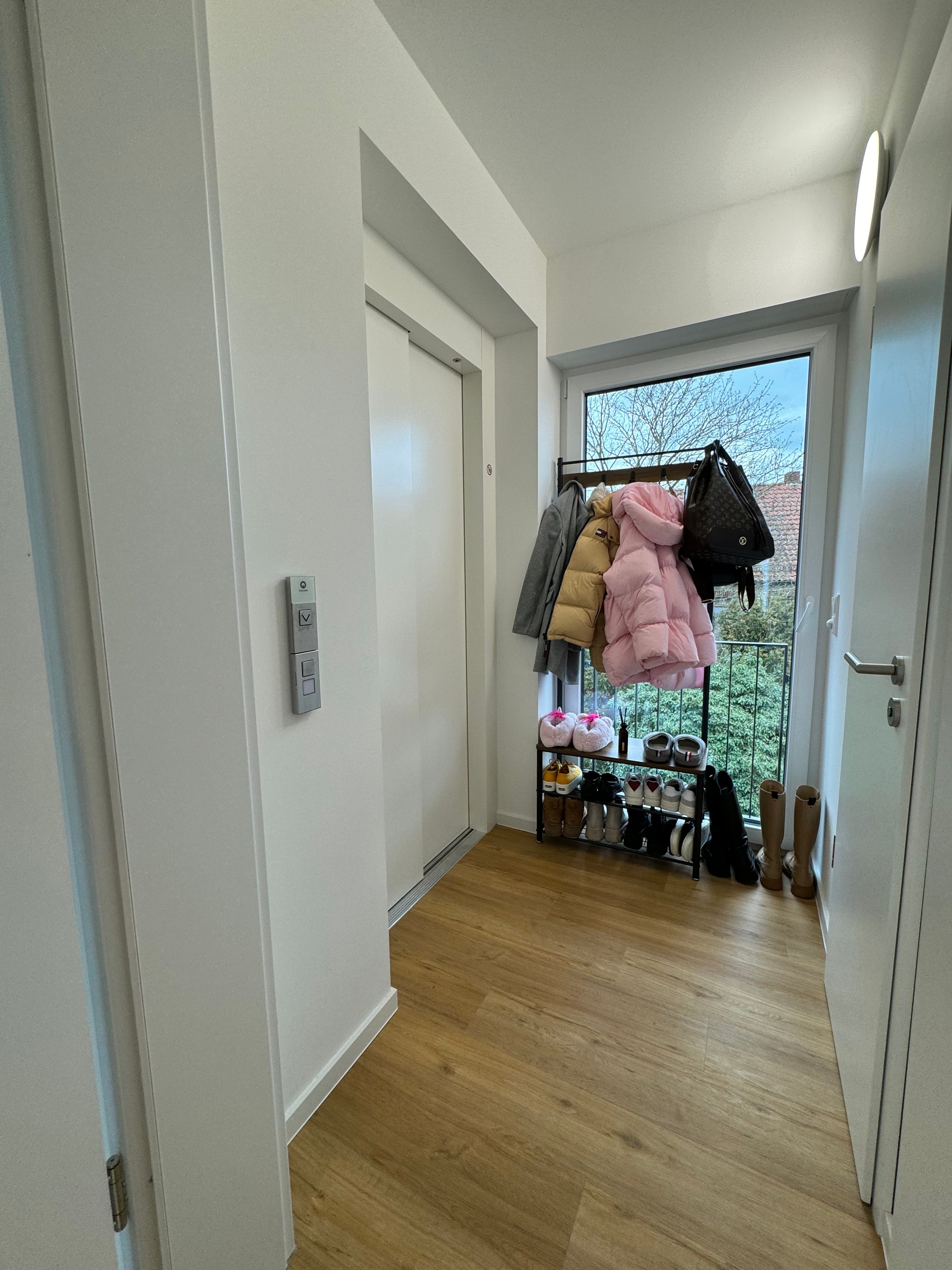 Fantastic, Gorgeous Suite In Excellent Location - 19