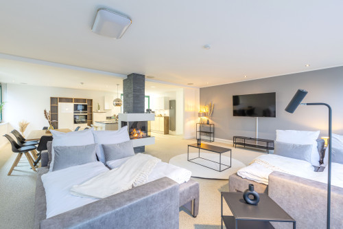 MiLPAU Bochum1: Deluxe Penthouse - Fireplace - Parking - Kitchen for 10 Guests - Gallery - 32