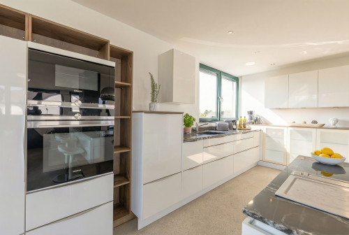 MiLPAU Bochum1: Deluxe Penthouse - Fireplace - Parking - Kitchen for 10 Guests - Gallery - 21