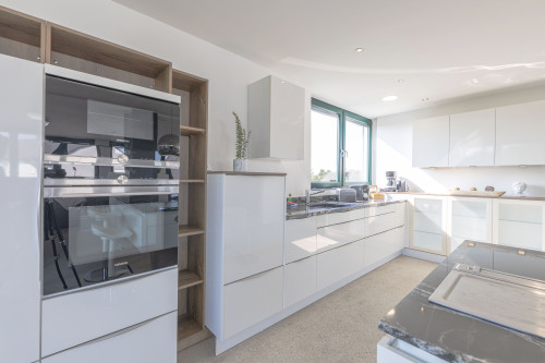 MiLPAU Bochum1: Deluxe Penthouse - Fireplace - Parking - Kitchen for 10 Guests - Gallery - 37