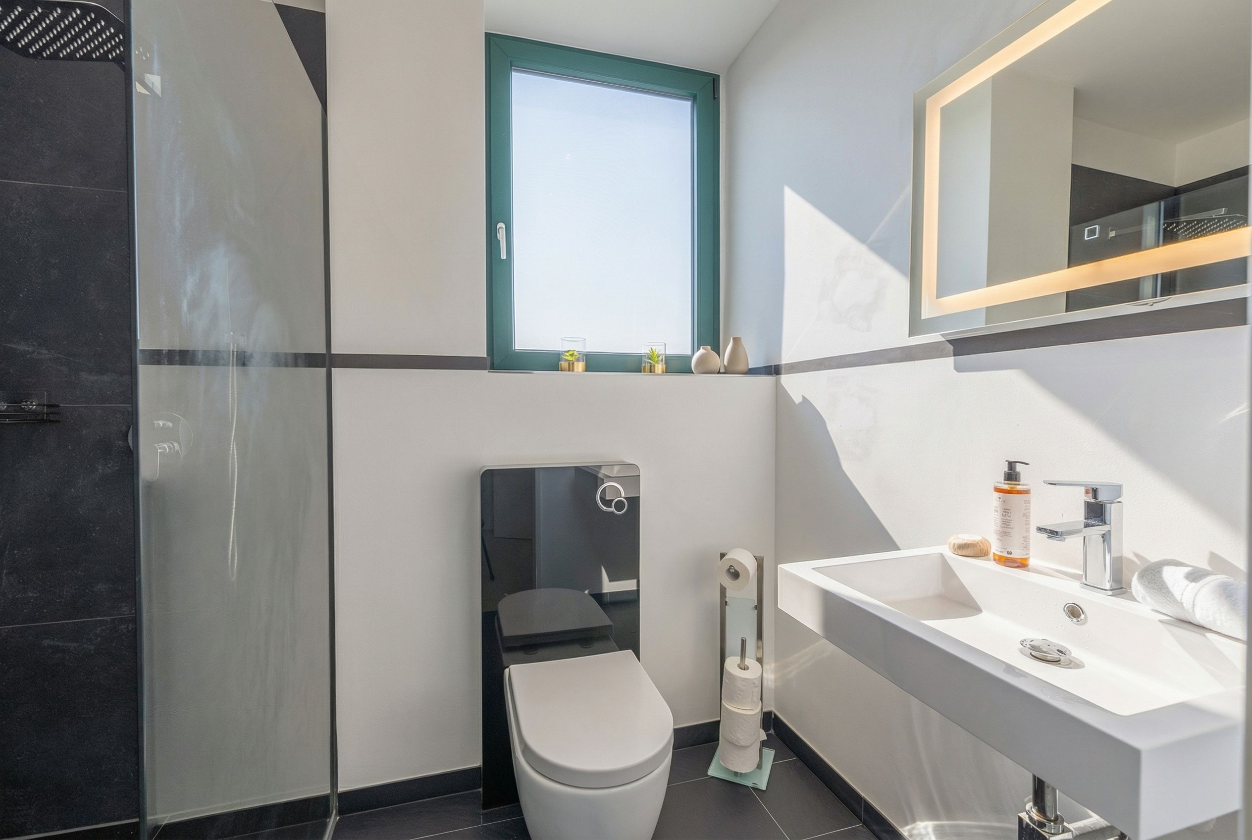 MiLPAU Bochum1: Deluxe Penthouse - Fireplace - Parking - Kitchen For 10 Guests - 14