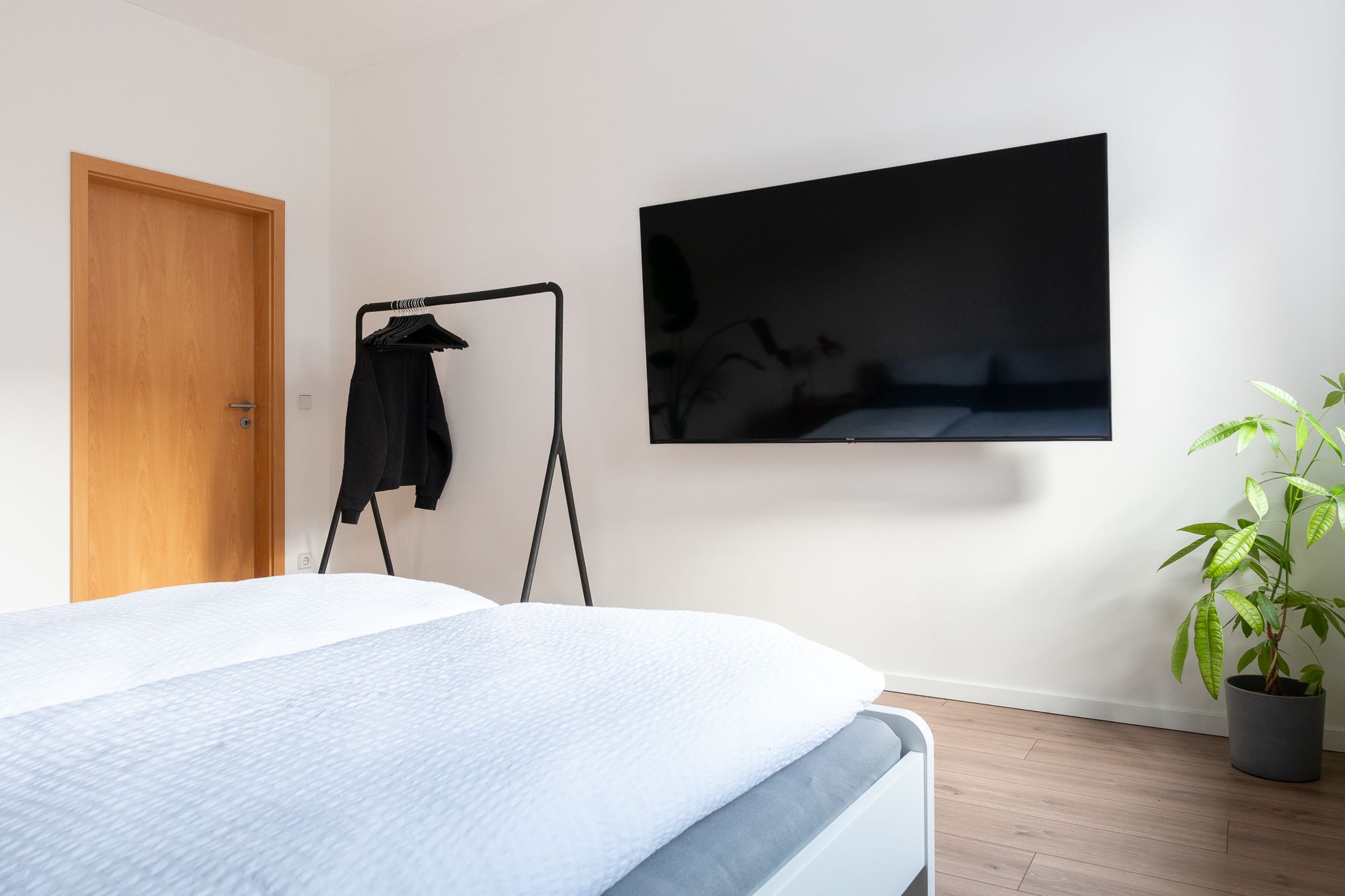 Furnished 70 Sqm Apartment In Erfurt With Modern Bathroom  -  Furnished 70 sqm apartment in Erfurt with modern bathroom  - Gallery -  16