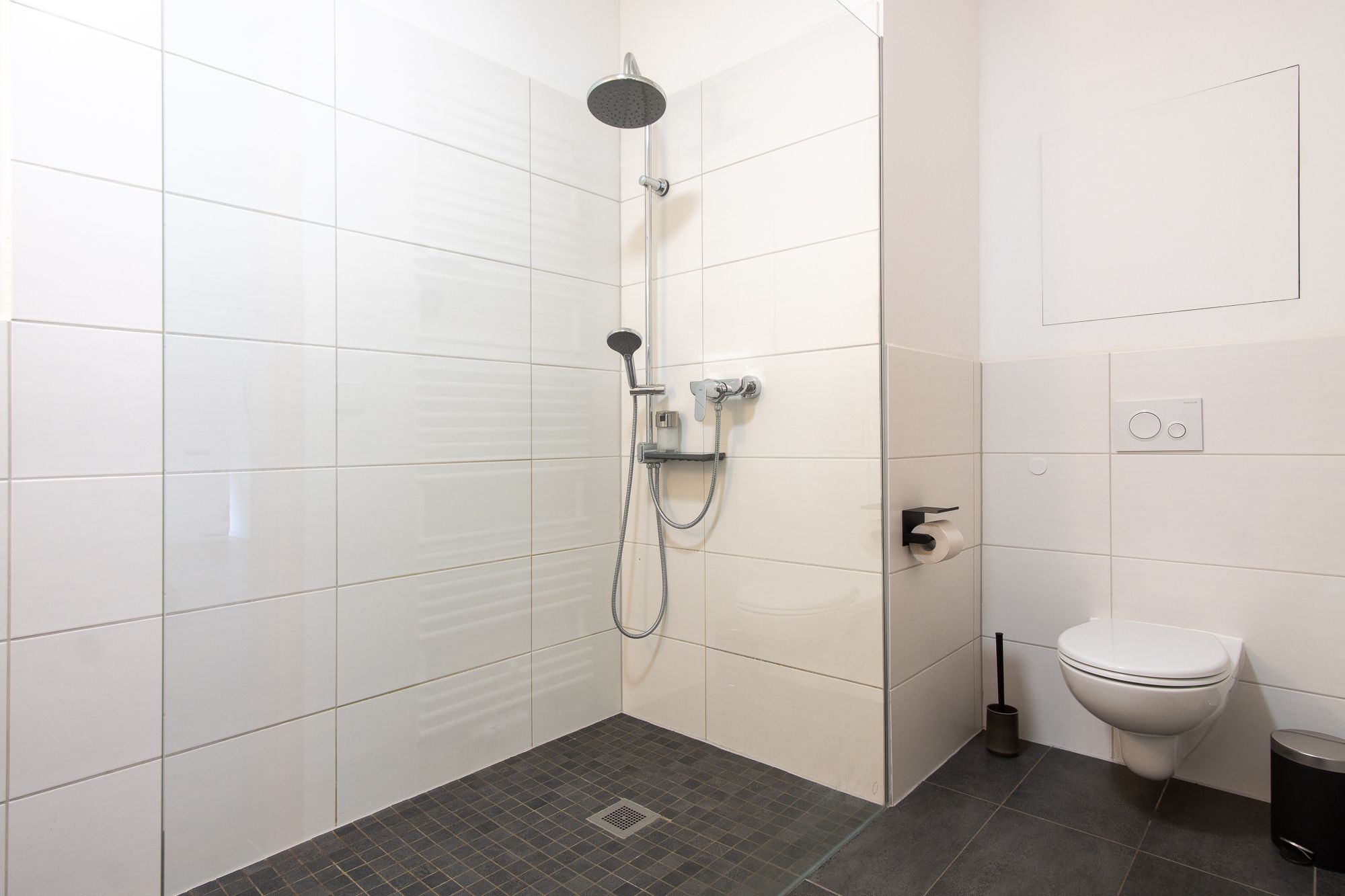 Furnished 70 Sqm Apartment In Erfurt With Modern Bathroom  -  Furnished 70 sqm apartment in Erfurt with modern bathroom  - Gallery -  23