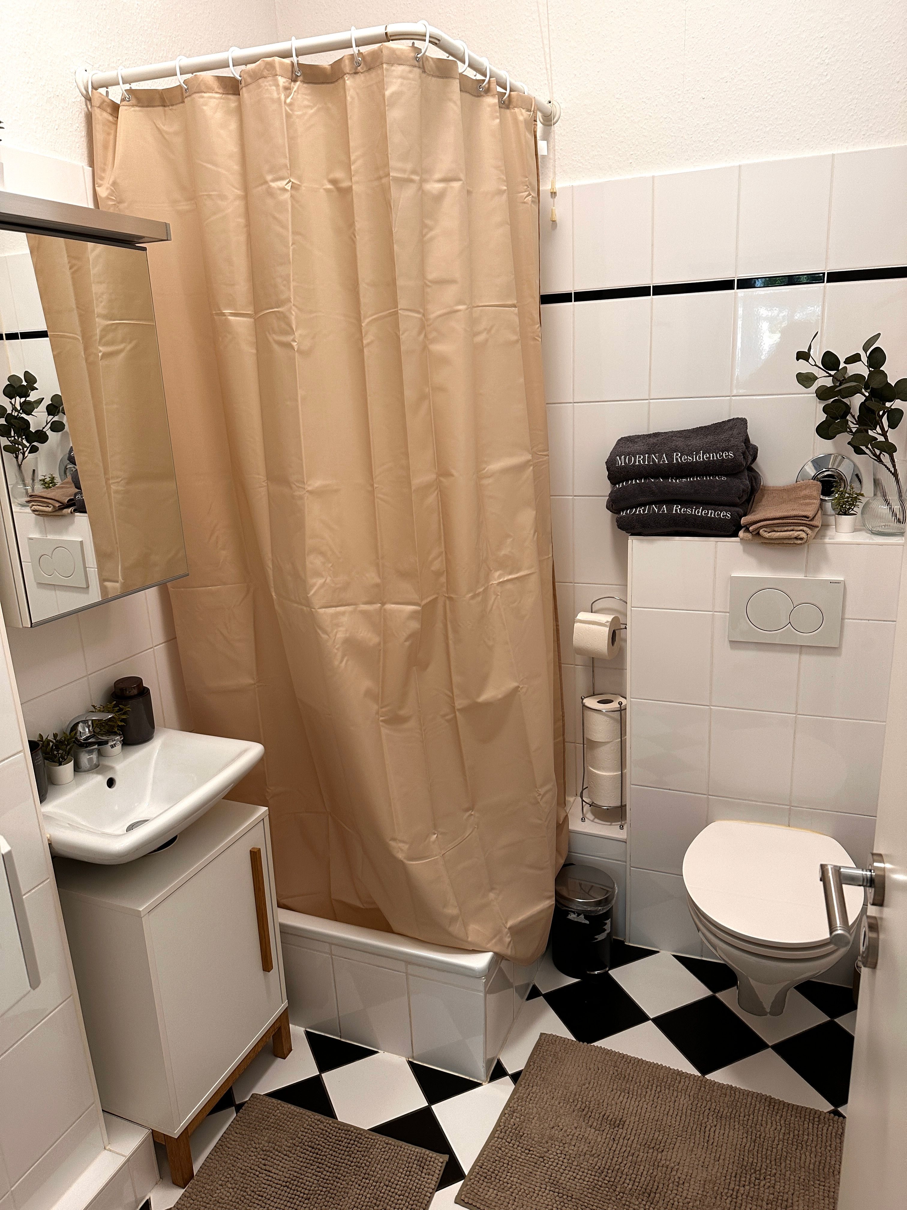  Wonderful Home In A Popular Neighborhood In Wiesbaden  -  Wonderful home in a popular neighborhood in Wiesbaden  - Gallery -  8