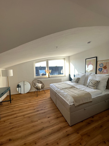 Modern, newly renovated apartment ,3 bedrooms for up to 7 people on Mönchengladbach's Hindenburgstraße, Within Walking Distance to the Main Train Station - Gallery - 12