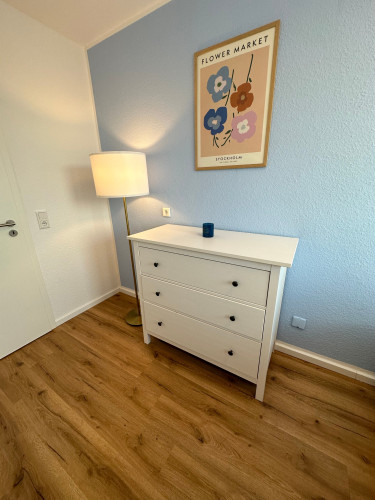 Modern, newly renovated apartment ,3 bedrooms for up to 7 people on Mönchengladbach's Hindenburgstraße, Within Walking Distance to the Main Train Station - Gallery - 8
