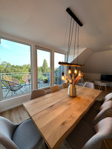 Modern, newly renovated apartment ,3 bedrooms for up to 7 people on Mönchengladbach's Hindenburgstraße, Within Walking Distance to the Main Train Station - Gallery - 15