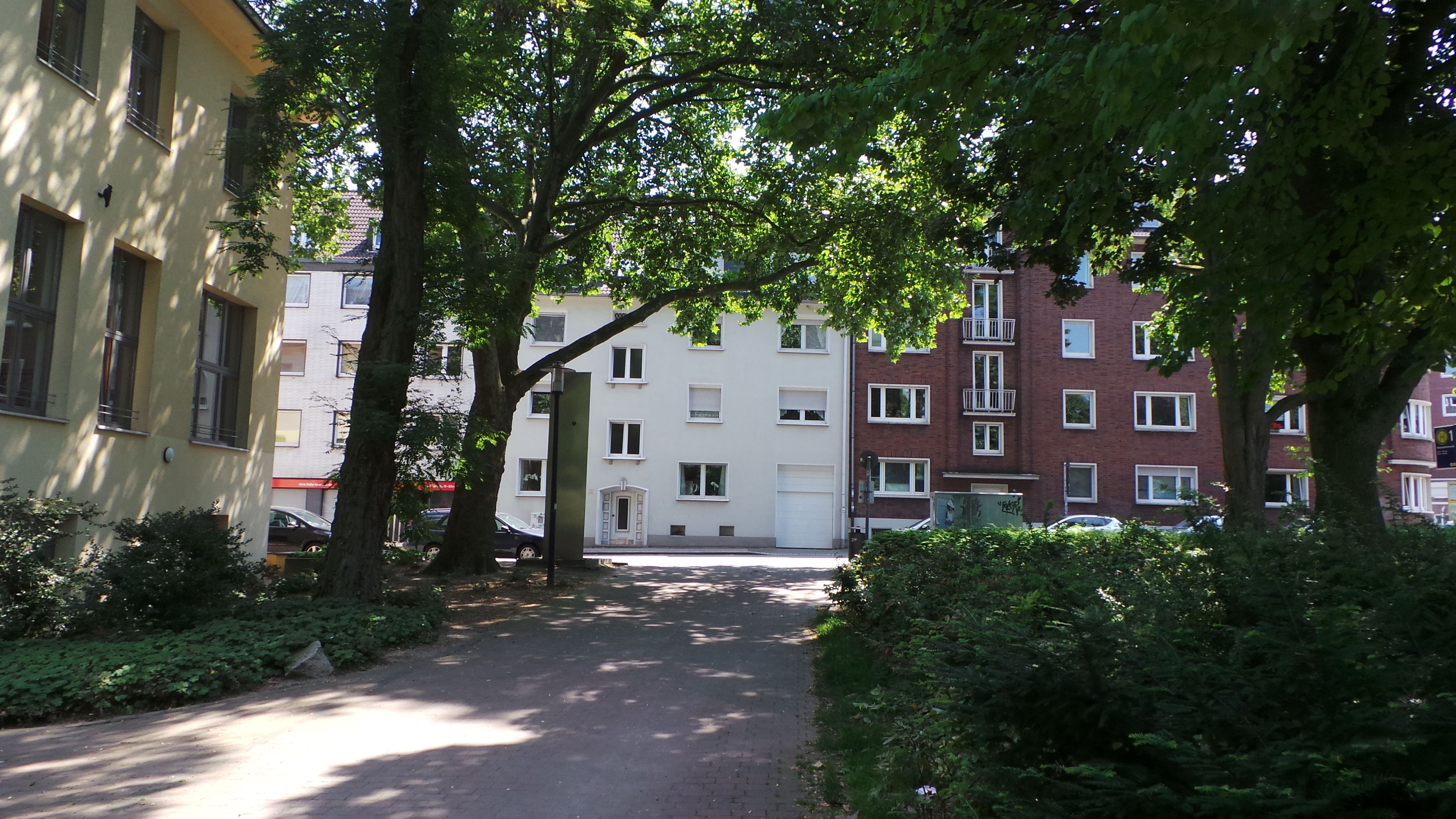 Charming Flat Located In Essen - 10