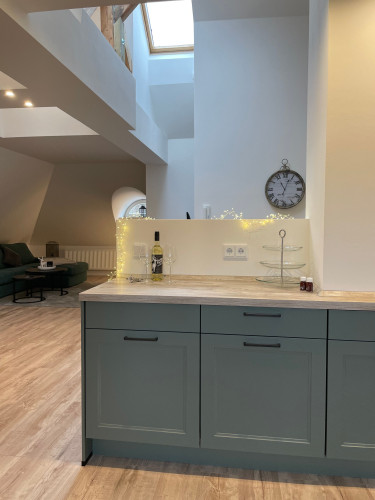 Charming apartment in the popular Weißer Hirsch villa district for 4 people