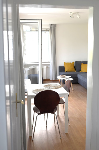 Beautiful studio apartment in Dusseldorf with balcony