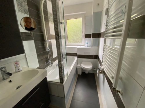 Beautiful Apartment in the Center of Opladen, Leverkusen. 5 min. walk to the train to reach Cologne and/or Düsseldorf. Ground floor.