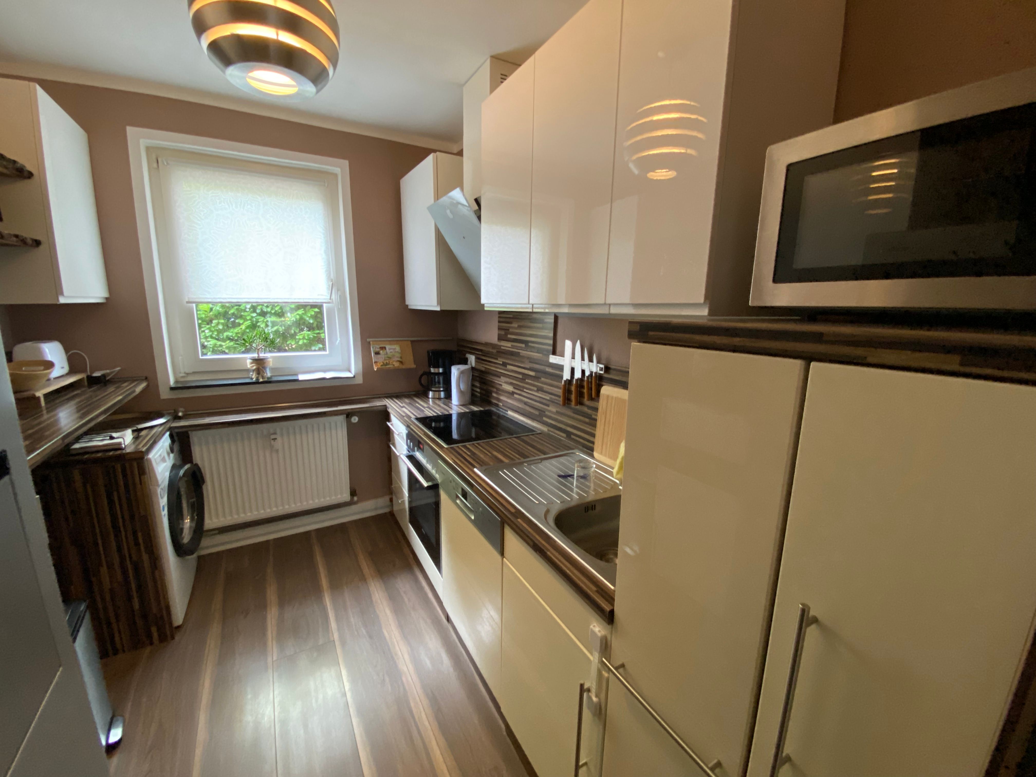  Beautiful Apartment In The Center Of Opladen, Leverkusen. 5 Min. Walk To The Train To Reach Cologne   -  Beautiful Apartment in the Center of Opladen, Leverkusen. 5 min. walk to the train to reach Cologne and/or Düsseldorf. Ground floor.  - Gallery -  16