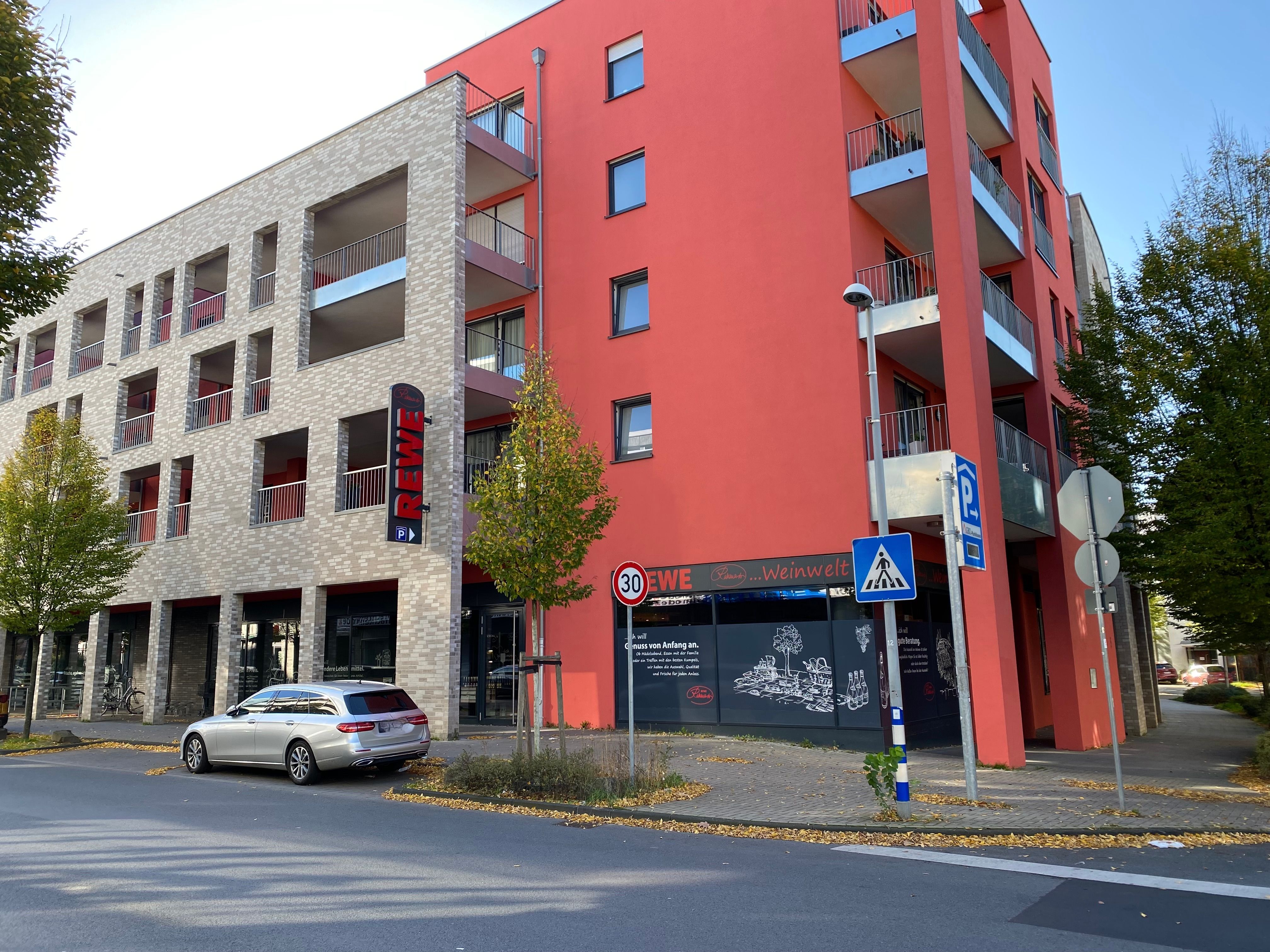  Beautiful Apartment In The Center Of Opladen, Leverkusen. 5 Min. Walk To The Train To Reach Cologne   -  Beautiful Apartment in the Center of Opladen, Leverkusen. 5 min. walk to the train to reach Cologne and/or Düsseldorf. Ground floor.  - Gallery -  3