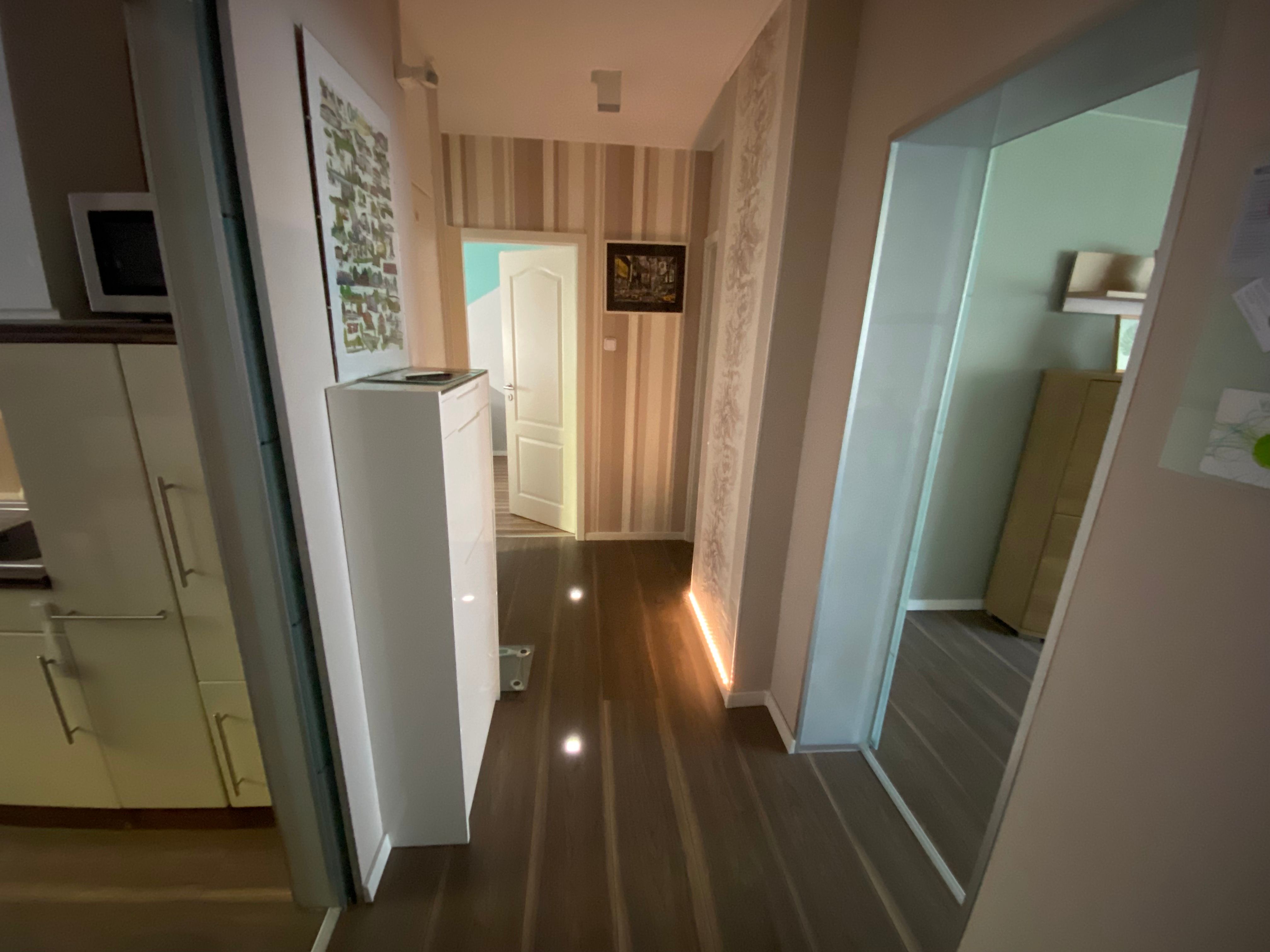  Beautiful Apartment In The Center Of Opladen, Leverkusen. 5 Min. Walk To The Train To Reach Cologne   -  Beautiful Apartment in the Center of Opladen, Leverkusen. 5 min. walk to the train to reach Cologne and/or Düsseldorf. Ground floor.  - Gallery -  19
