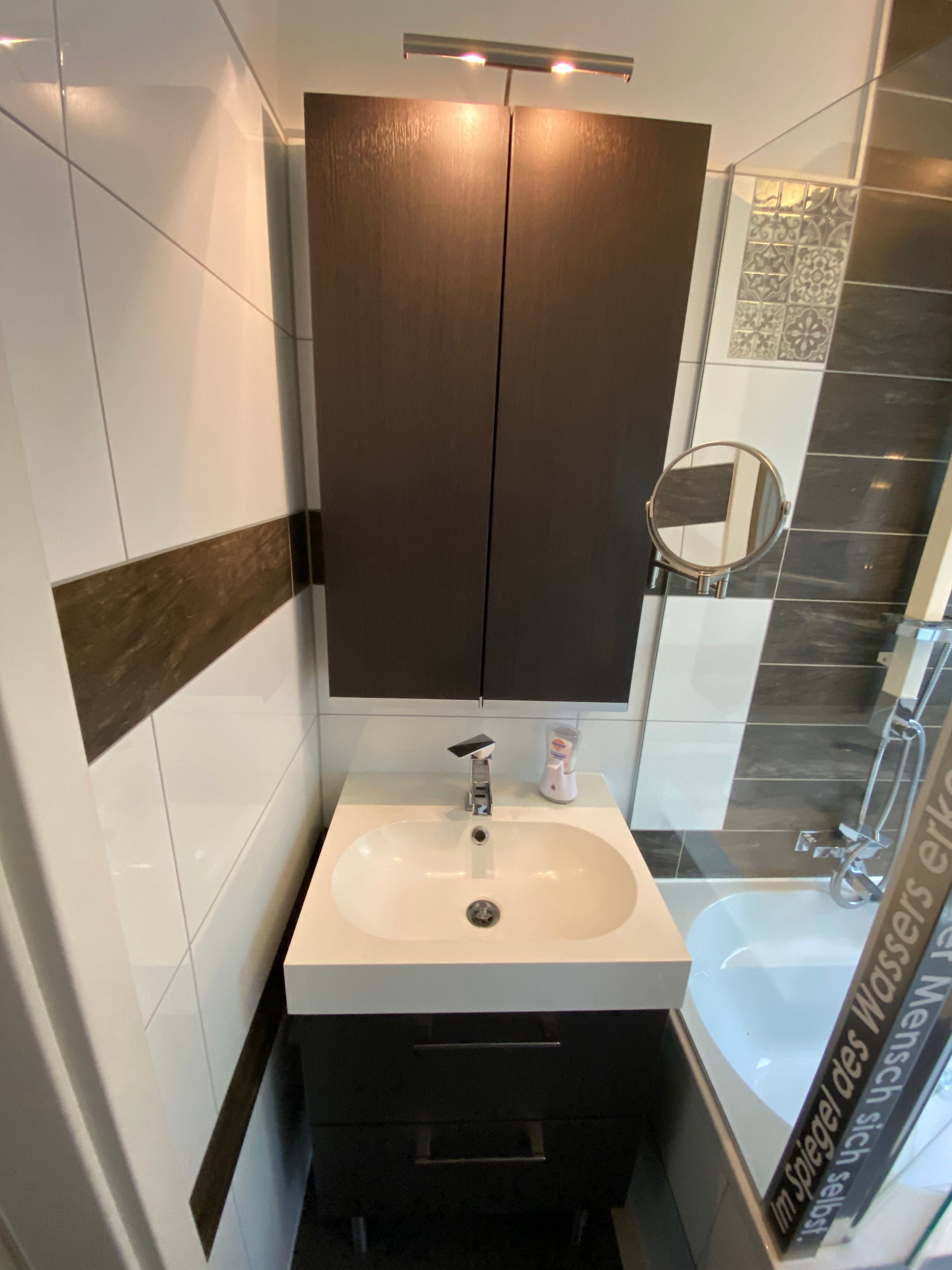  Beautiful Apartment In The Center Of Opladen, Leverkusen. 5 Min. Walk To The Train To Reach Cologne   -  Beautiful Apartment in the Center of Opladen, Leverkusen. 5 min. walk to the train to reach Cologne and/or Düsseldorf. Ground floor.  - Gallery -  15